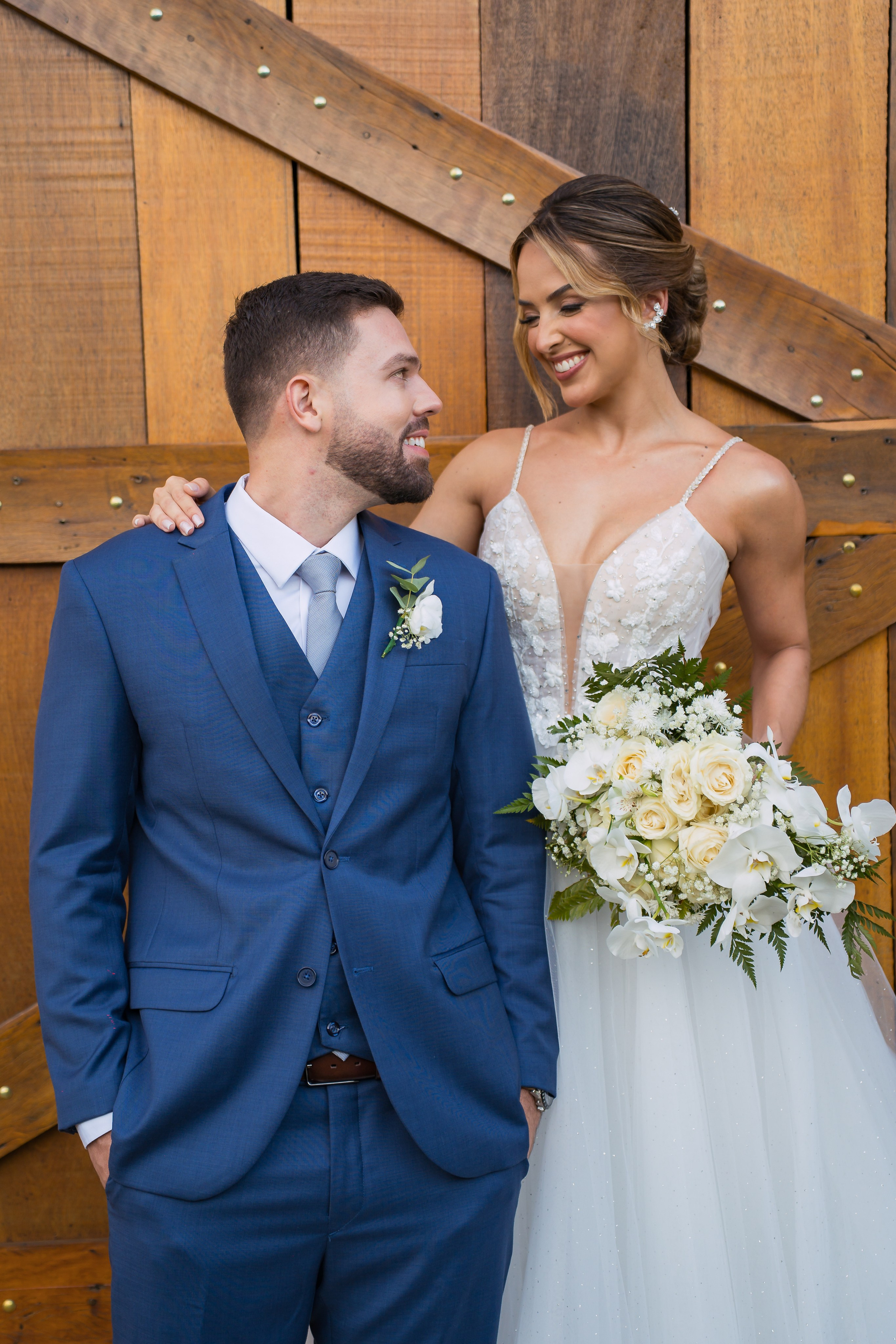 História de Aline & Gabriel. O Casal Dos Noivos