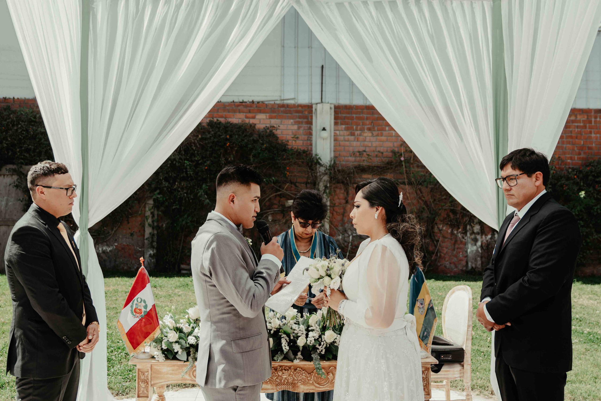 VICTOR Y MELANY BODA CIVIL. Studio KVTA | Fotografía y Video de Bodas en Arequipa