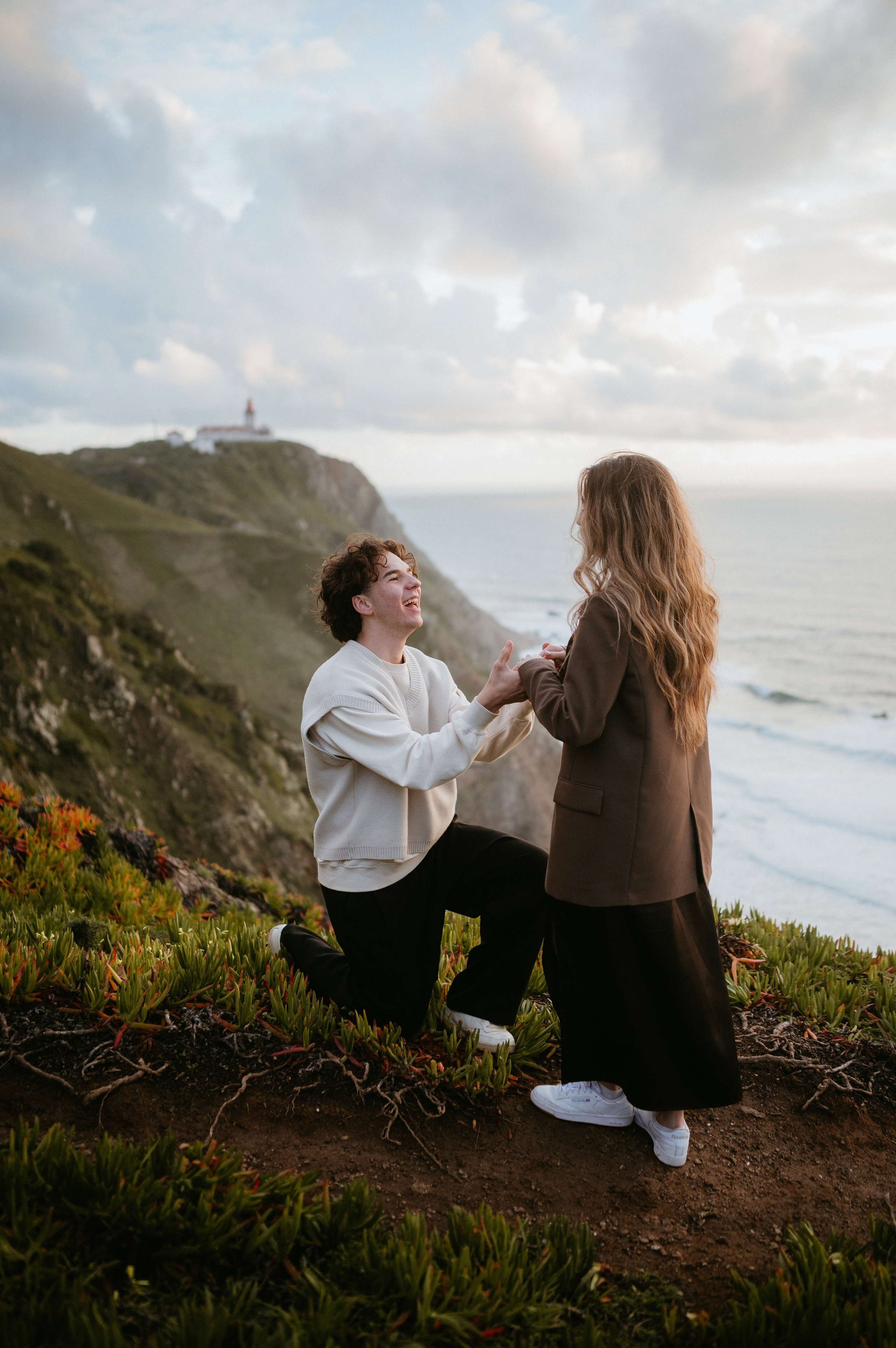 Praia da Ursa – ședință foto de cuplu într-un loc magic din Portugalia. Valentin Melen — wedding photographer