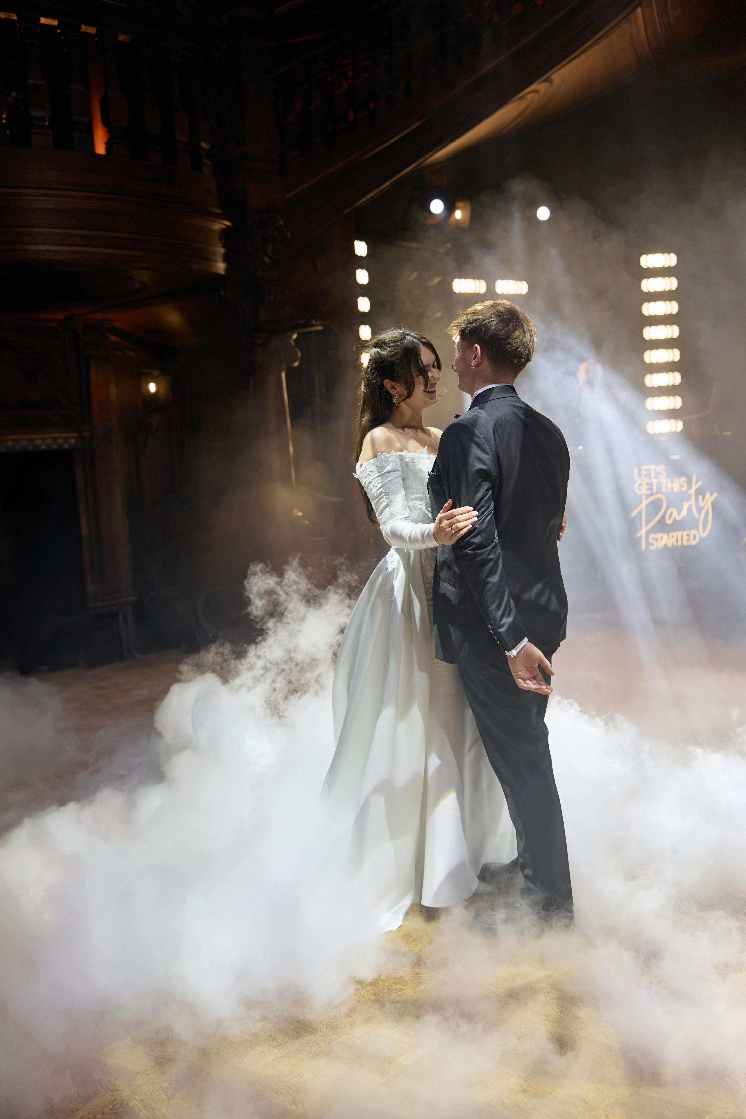 Wiktoria & Kacper. Pałac Goetz. Fotograf ślubny i rodzinny w Krakowie Yana Klymova