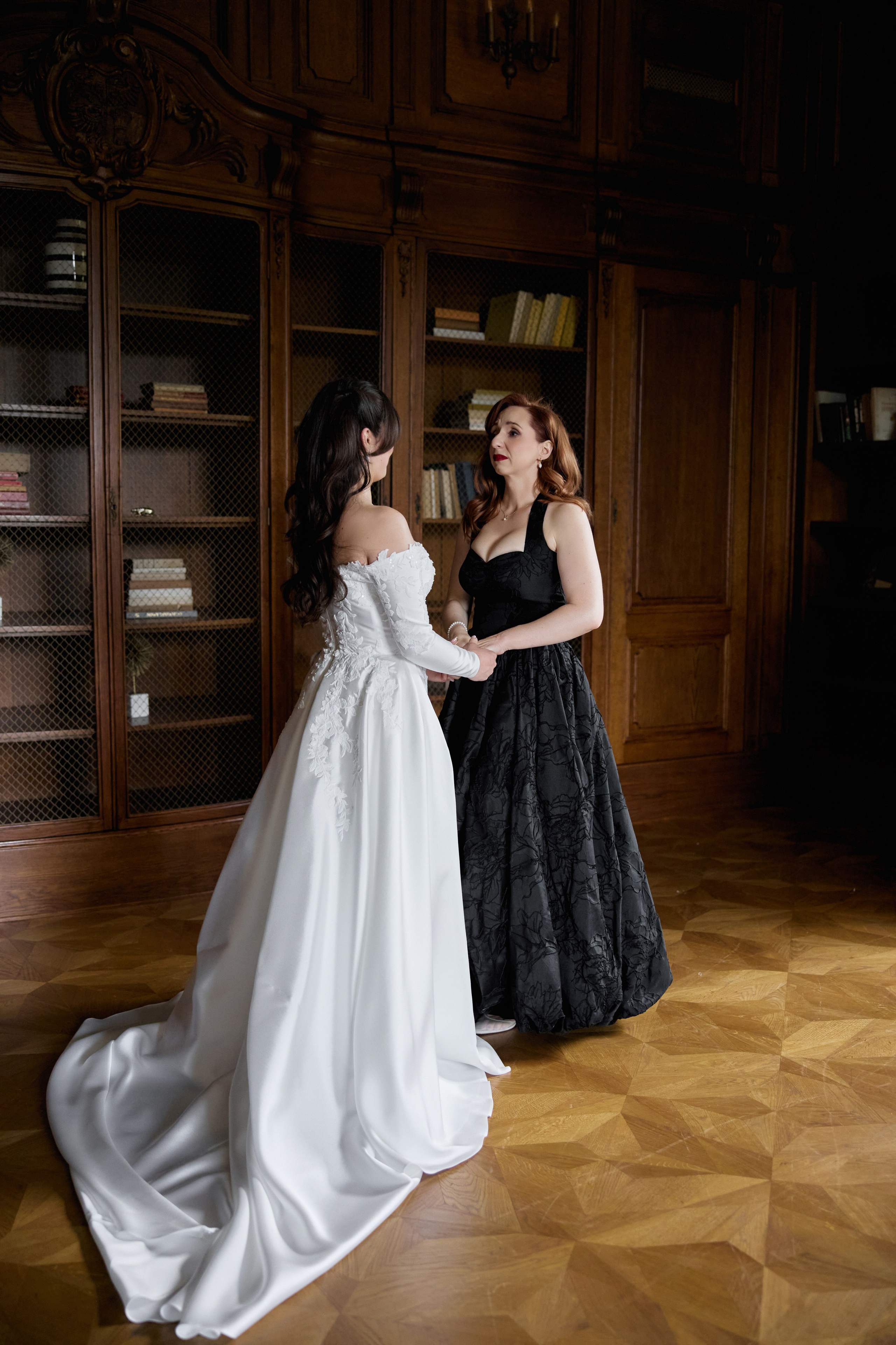 Wiktoria & Kacper. Pałac Goetz. Fotograf ślubny i rodzinny w Krakowie Yana Klymova