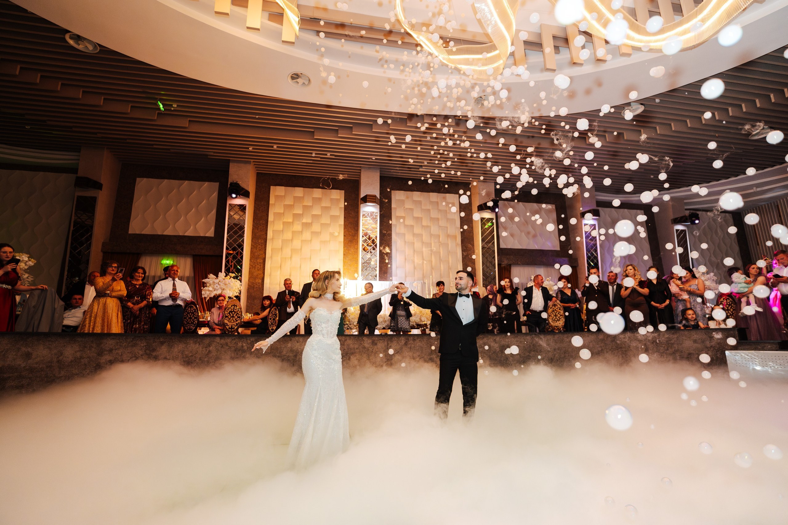 Catalin & Alexandra. Ionut Cimpoes FOTOGRAF