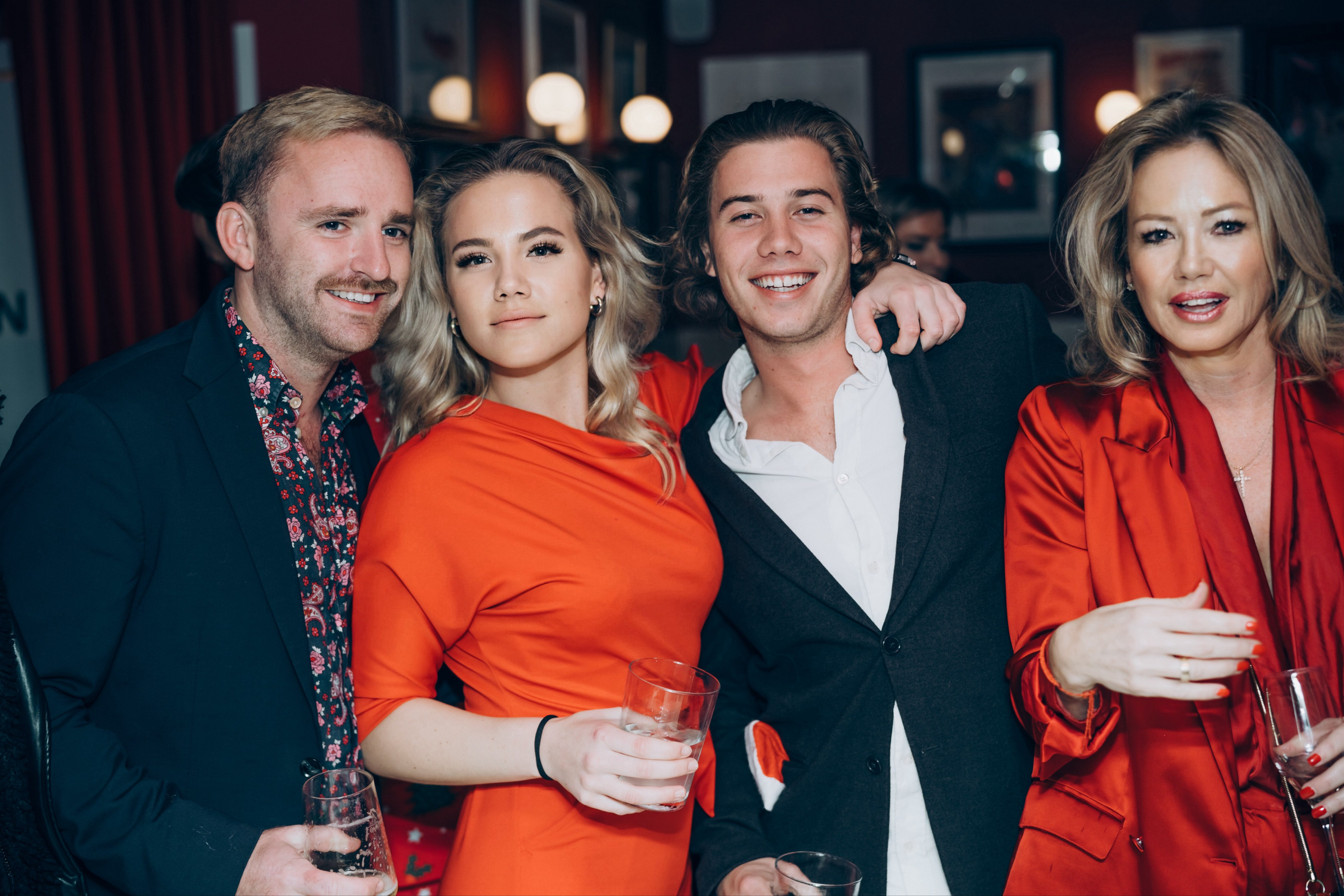 Red party. Фотограф у Пальма де Майорка