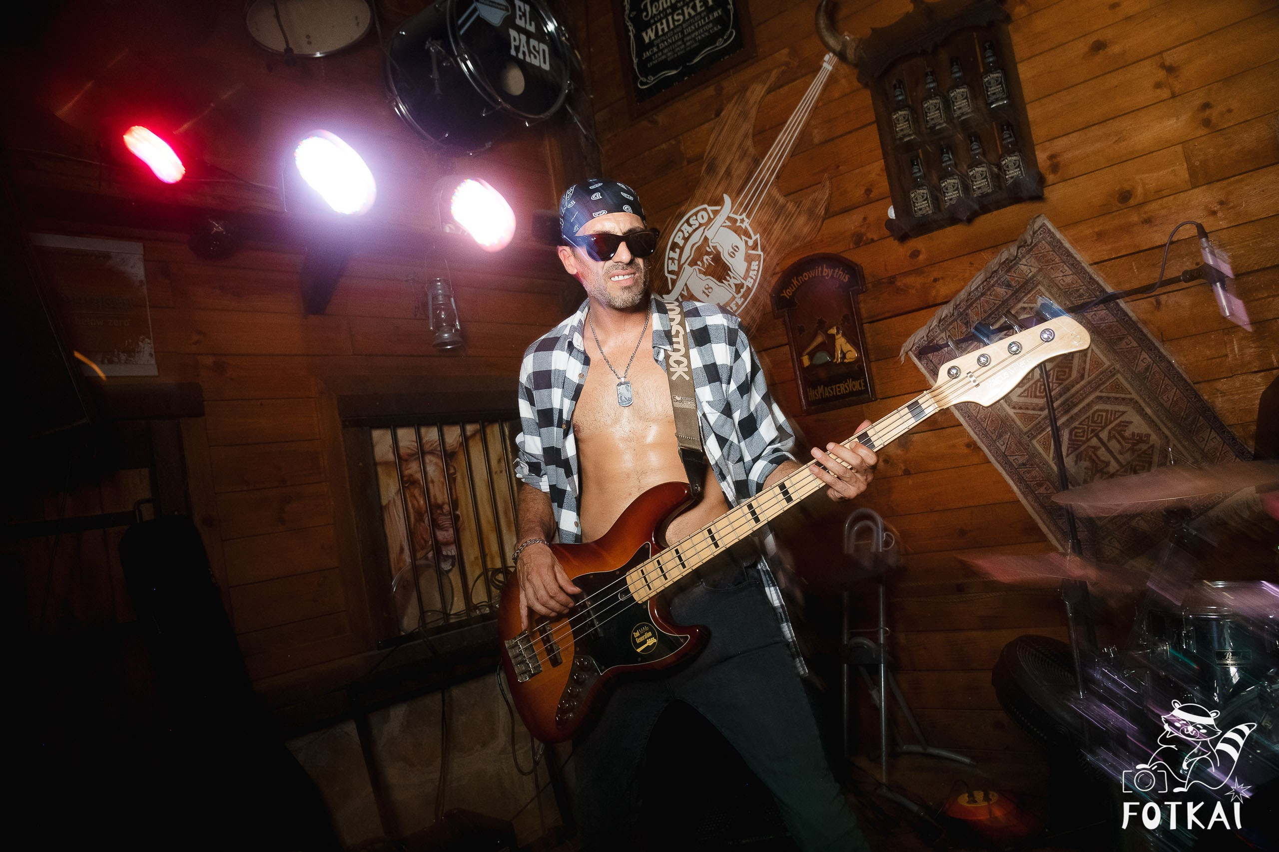 Stones of the Coast en El Paso Rock Bar Torrevieja: Reportaje fotográfico 20.09.25 | FOTKAI