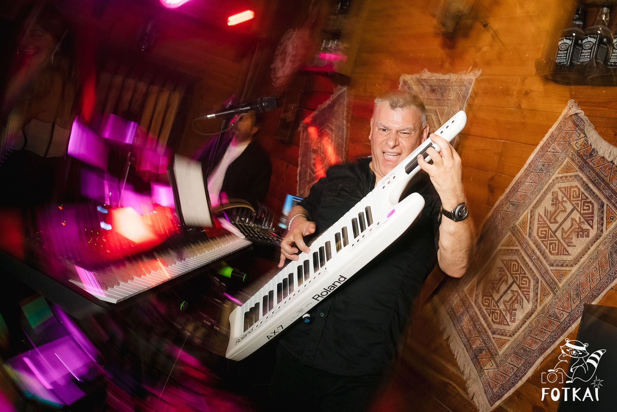 Amy Winehouse Tribute at El Paso Bar (March 28) — Live Concert Photo Report | FOTKAI