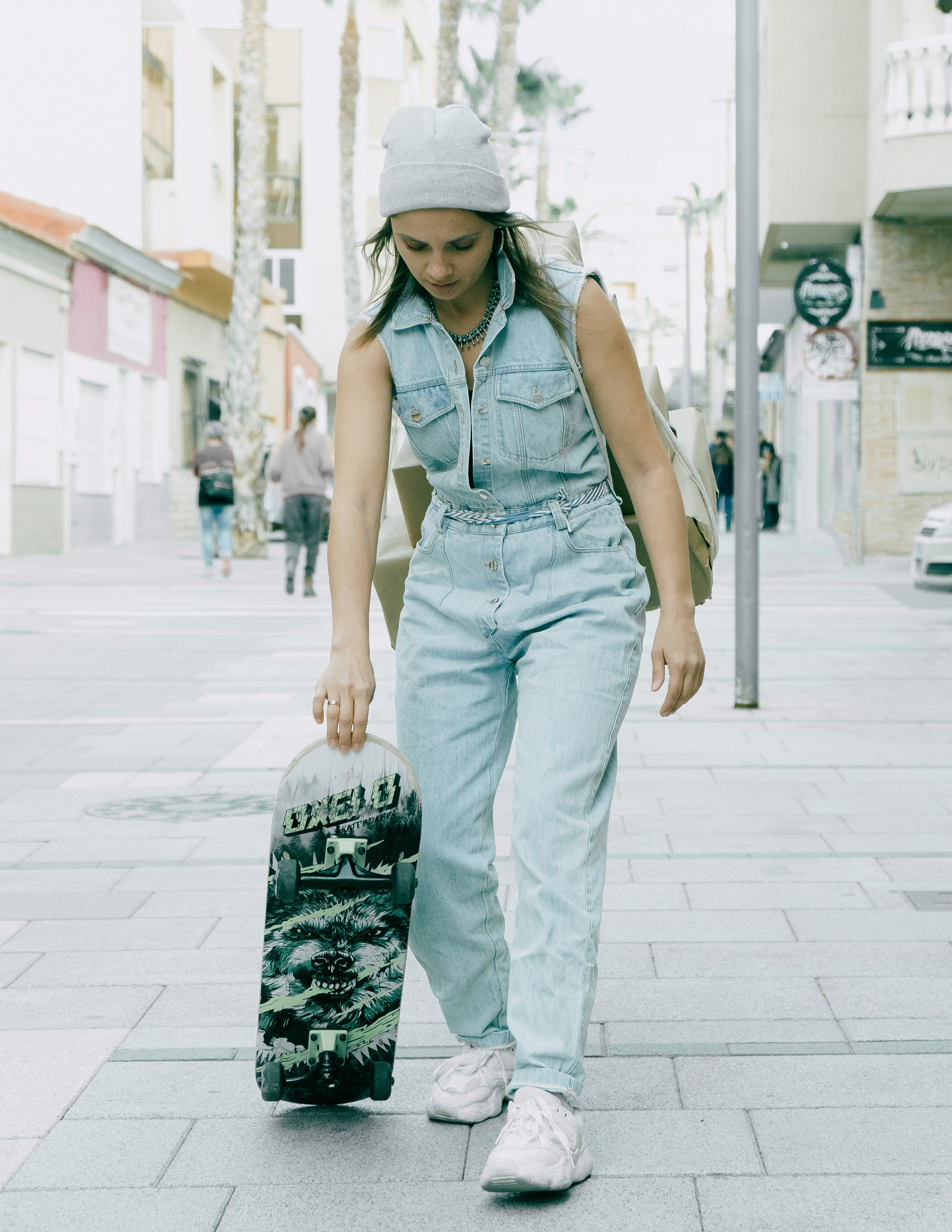 Прогулочная фотосессия в стиле Курьер в Испании