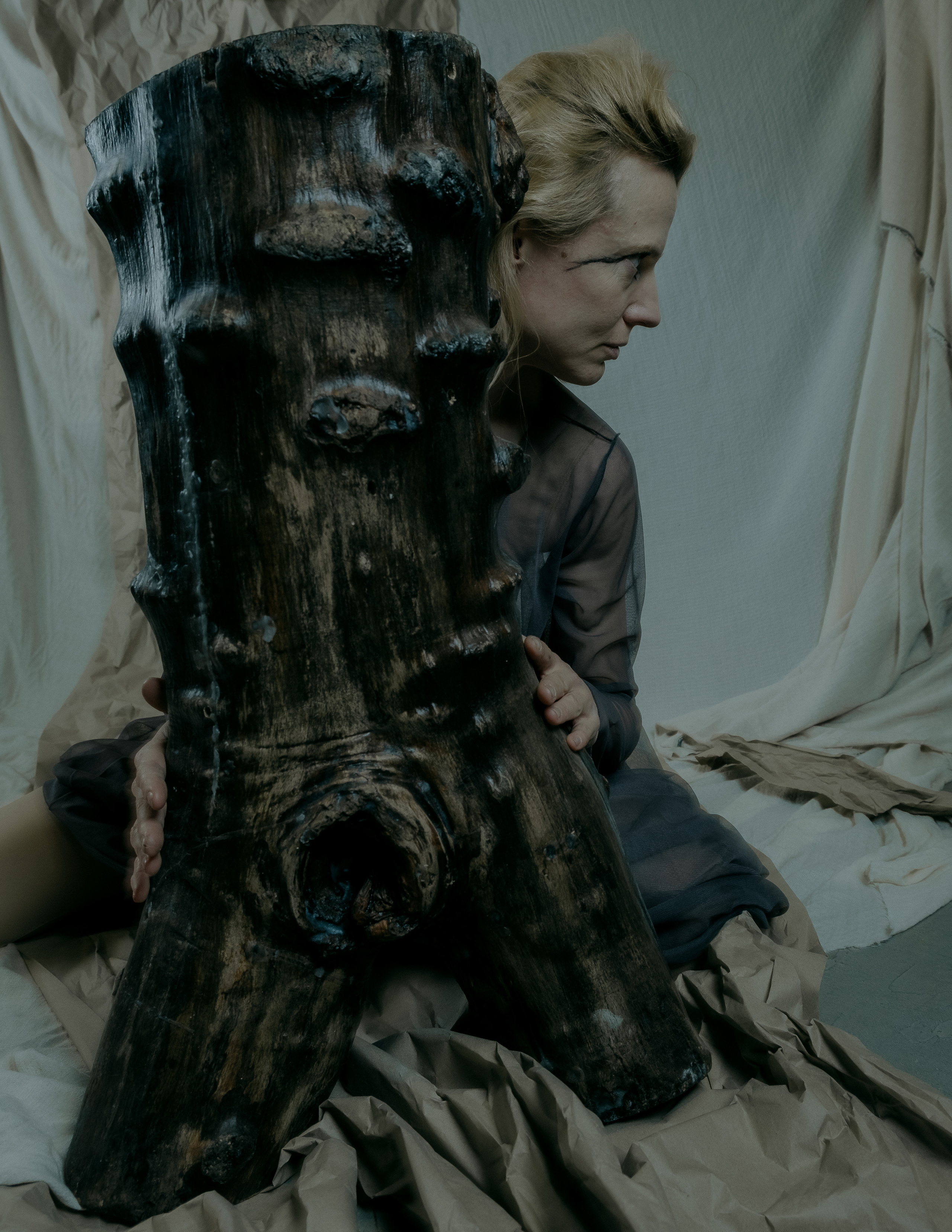 Paper World. Креативная студийная фотосессия в стиле арт хаус