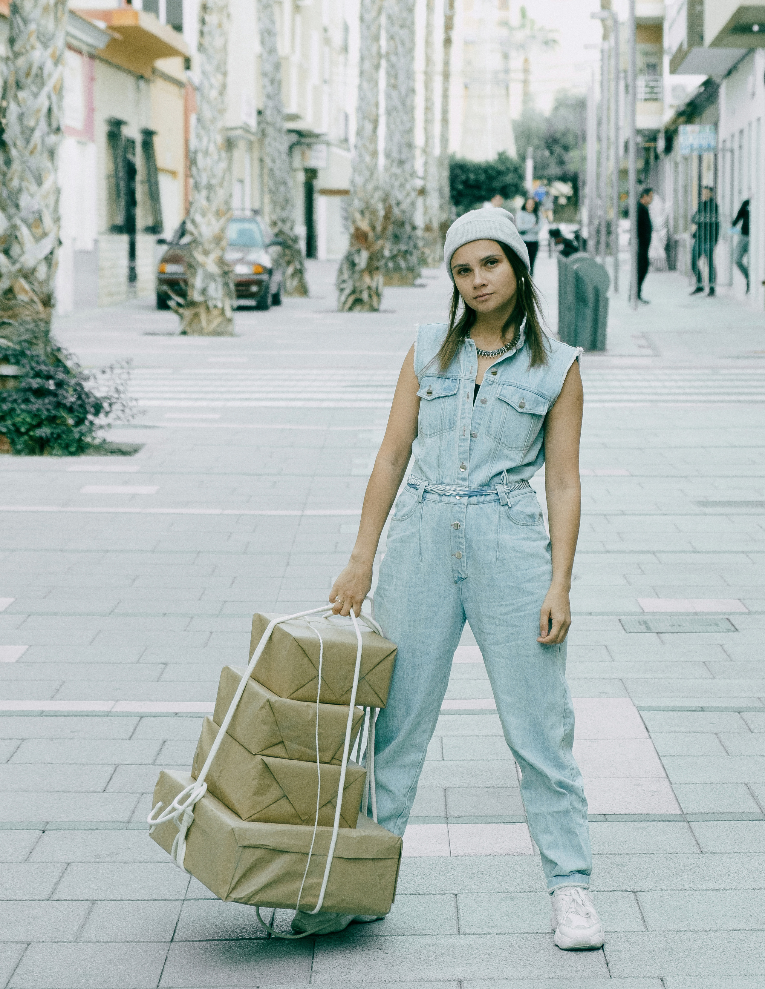 Прогулочная фотосессия в стиле Курьер в Испании