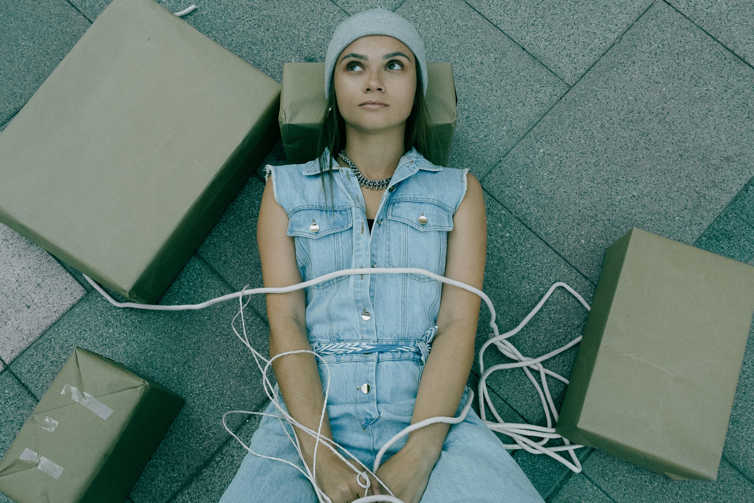 Прогулочная фотосессия в стиле Курьер в Испании