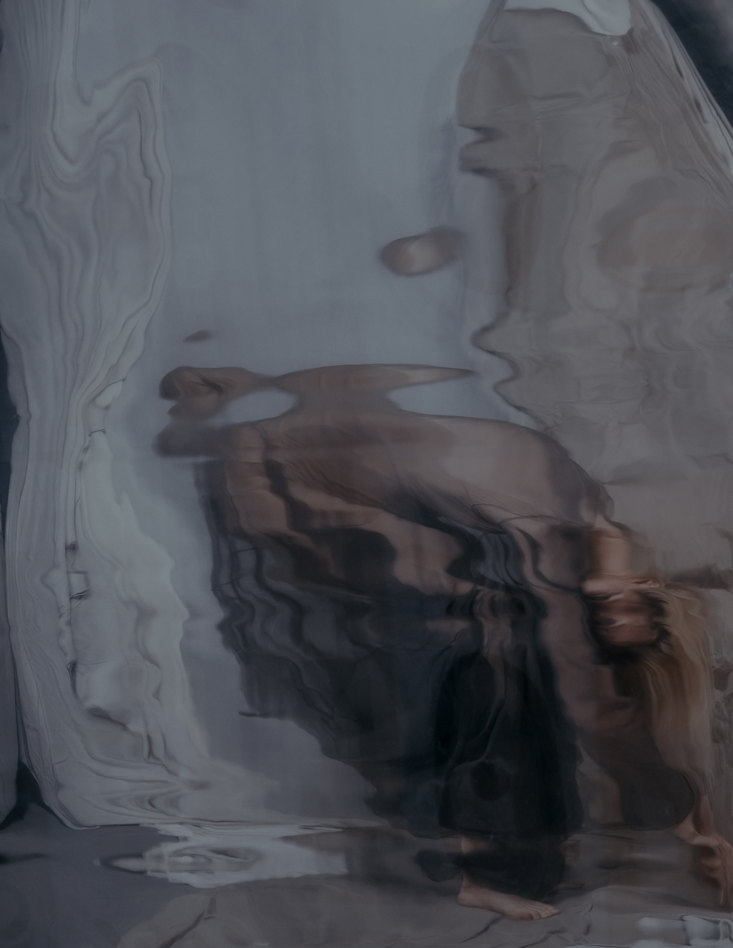 Paper World. Креативная студийная фотосессия в стиле арт хаус