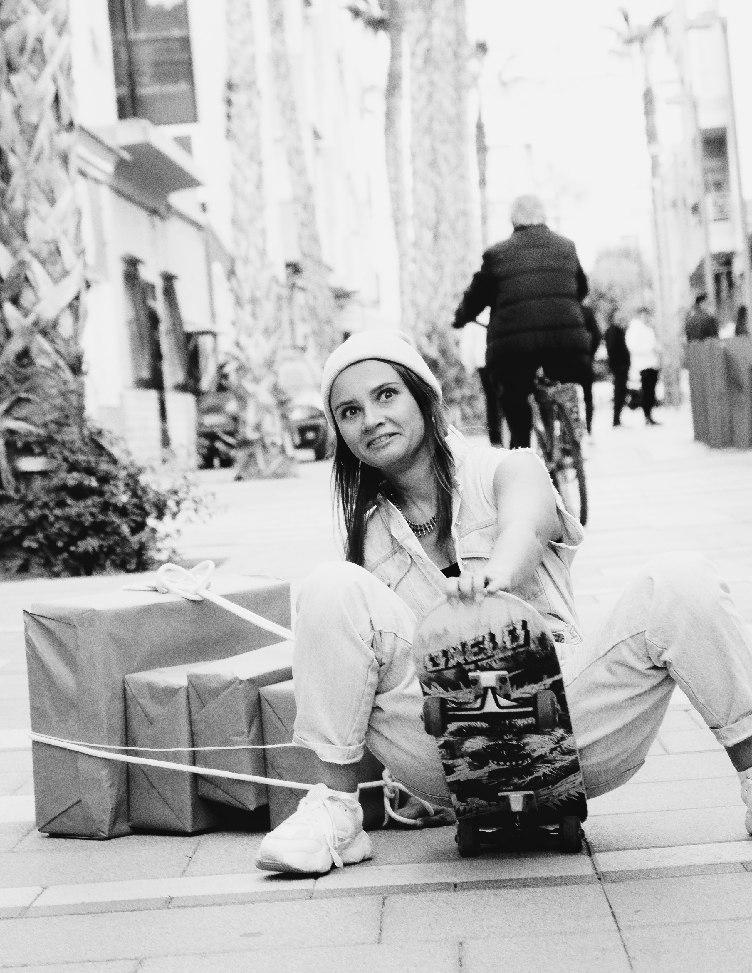 Прогулочная фотосессия в стиле Курьер в Испании