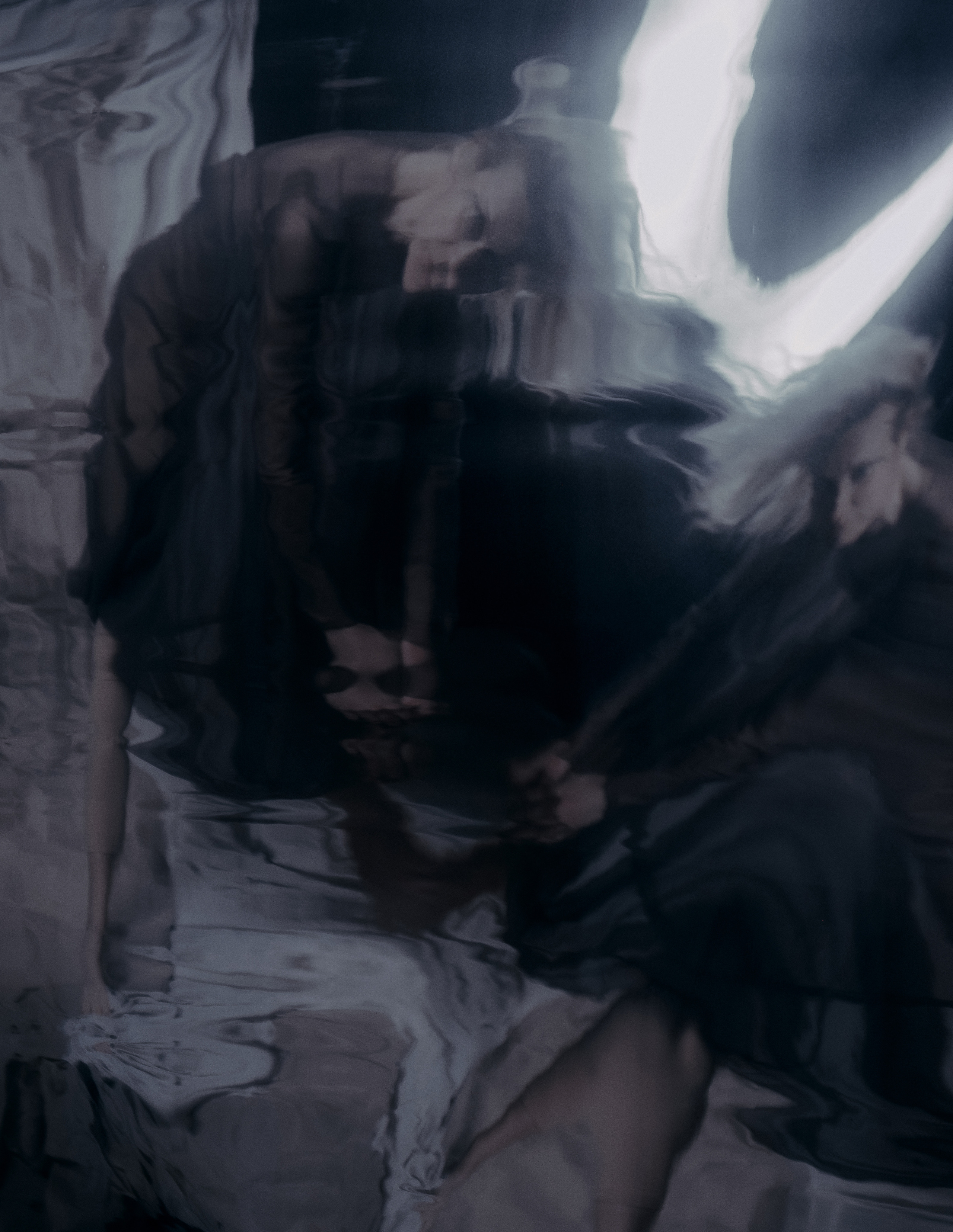 Paper World. Креативная студийная фотосессия в стиле арт хаус