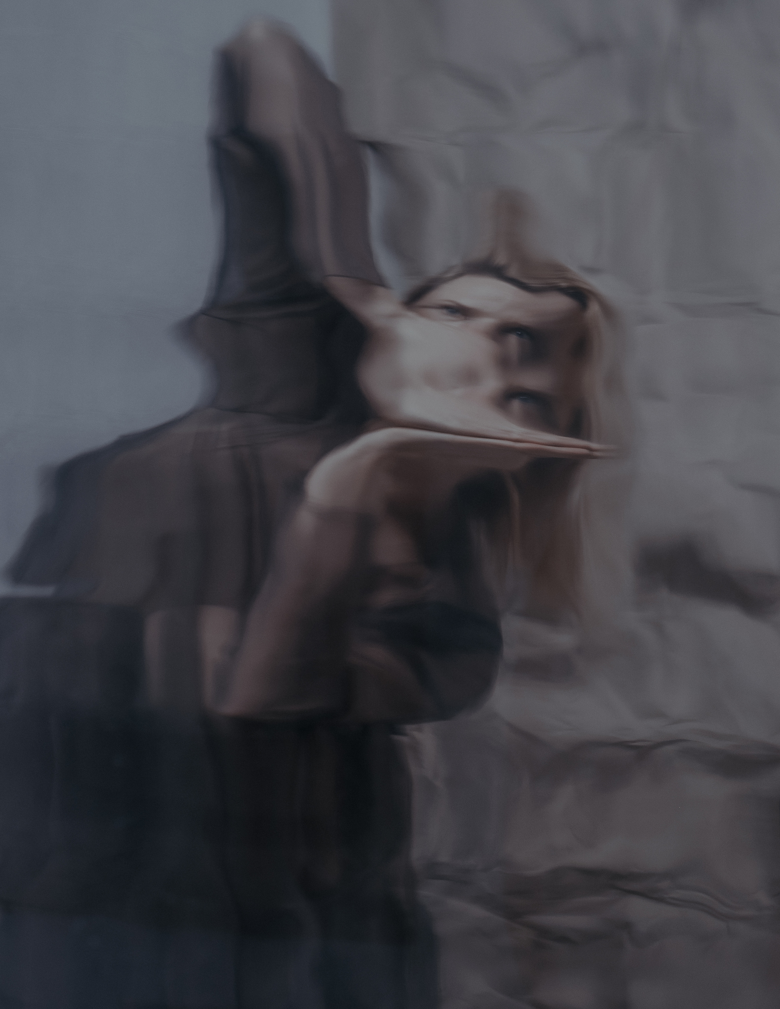 Paper World. Креативная студийная фотосессия в стиле арт хаус