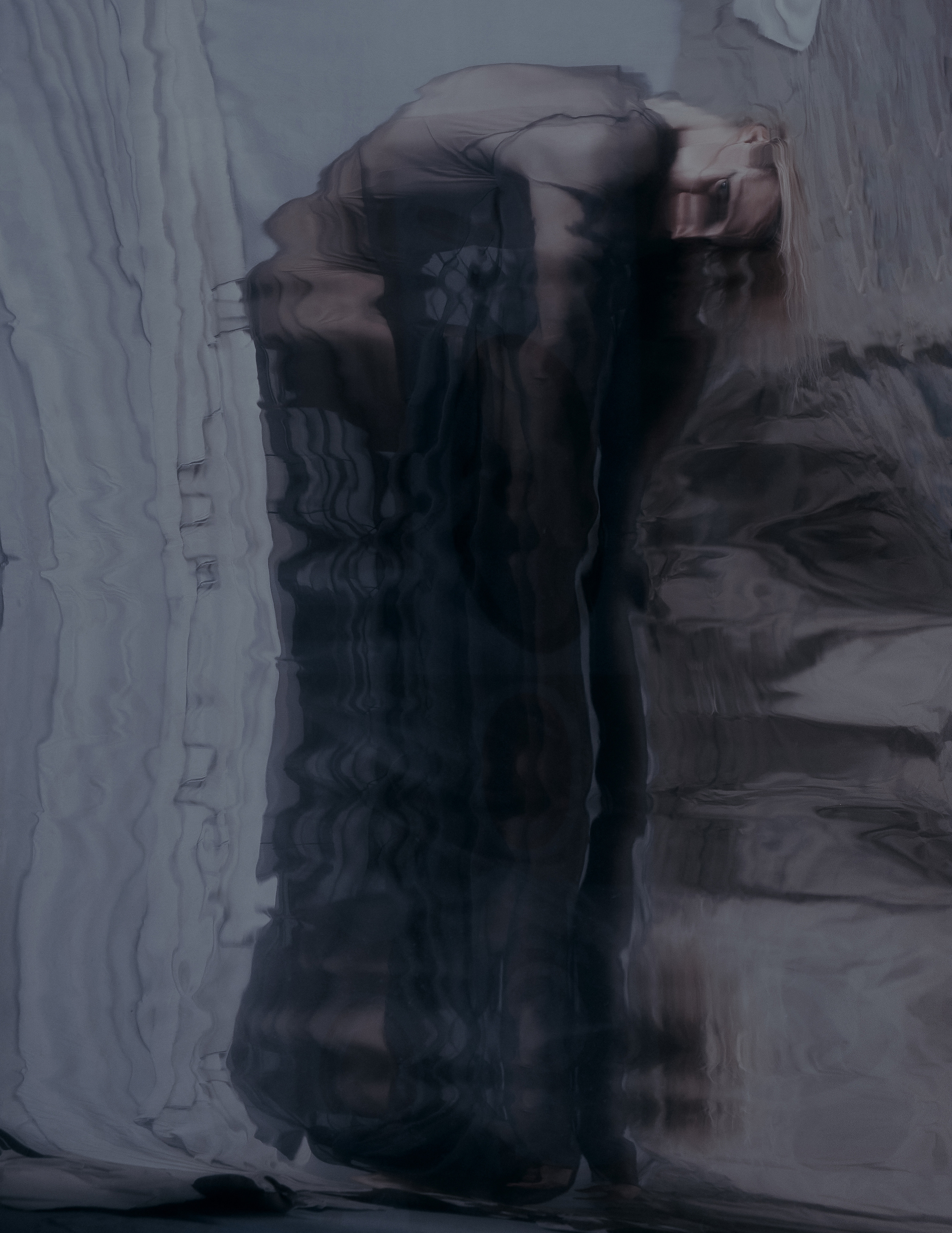 Paper World. Креативная студийная фотосессия в стиле арт хаус