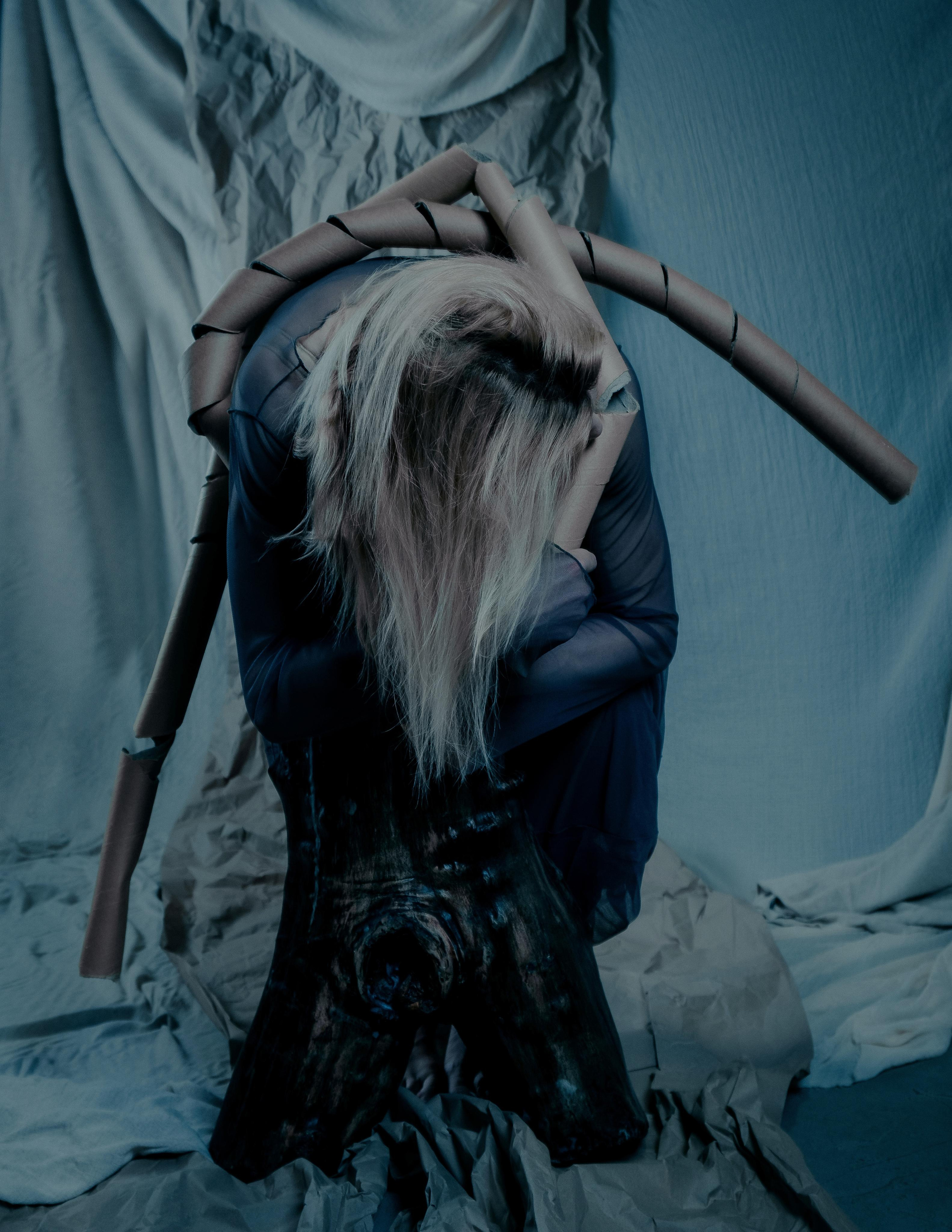 Paper World. Креативная студийная фотосессия в стиле арт хаус