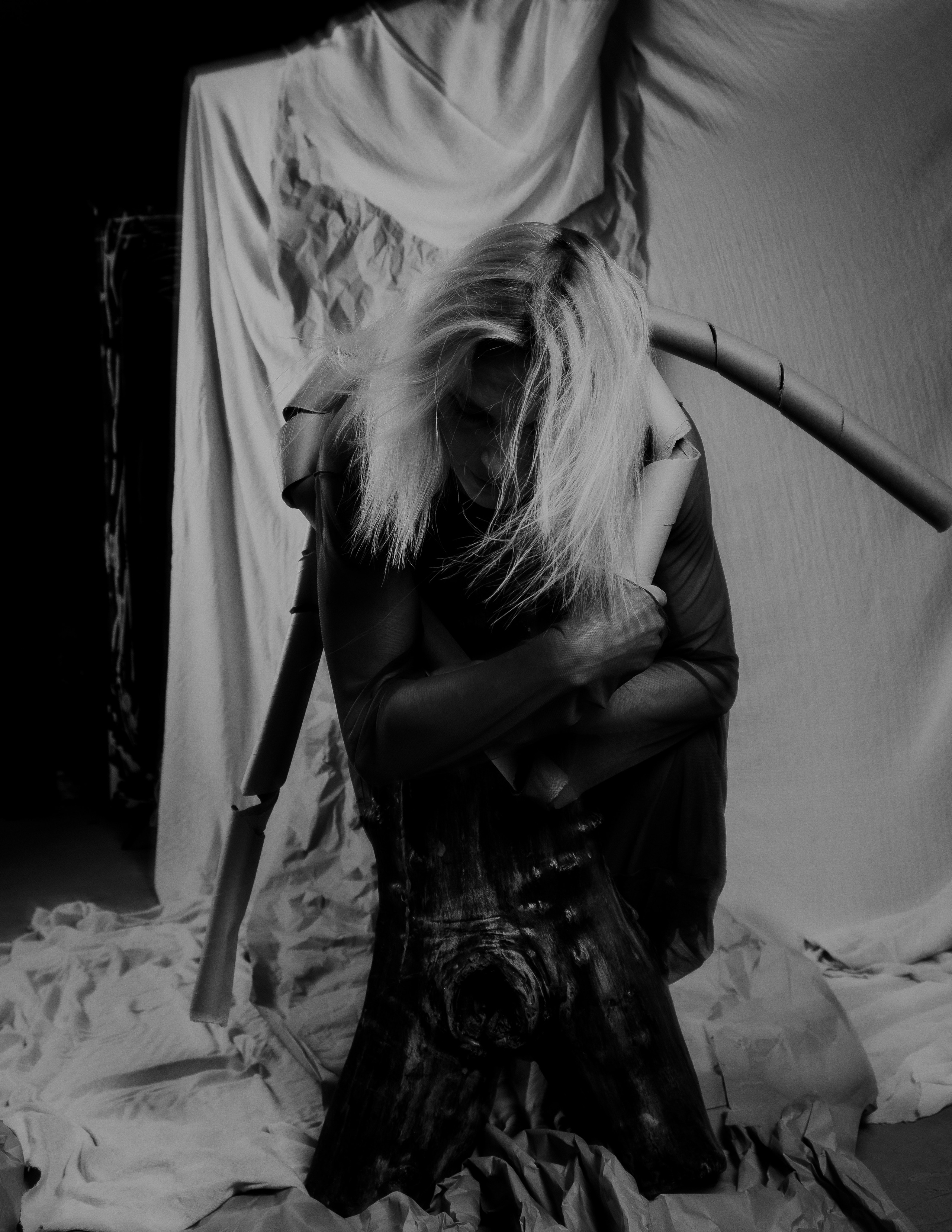 Paper World. Креативная студийная фотосессия в стиле арт хаус