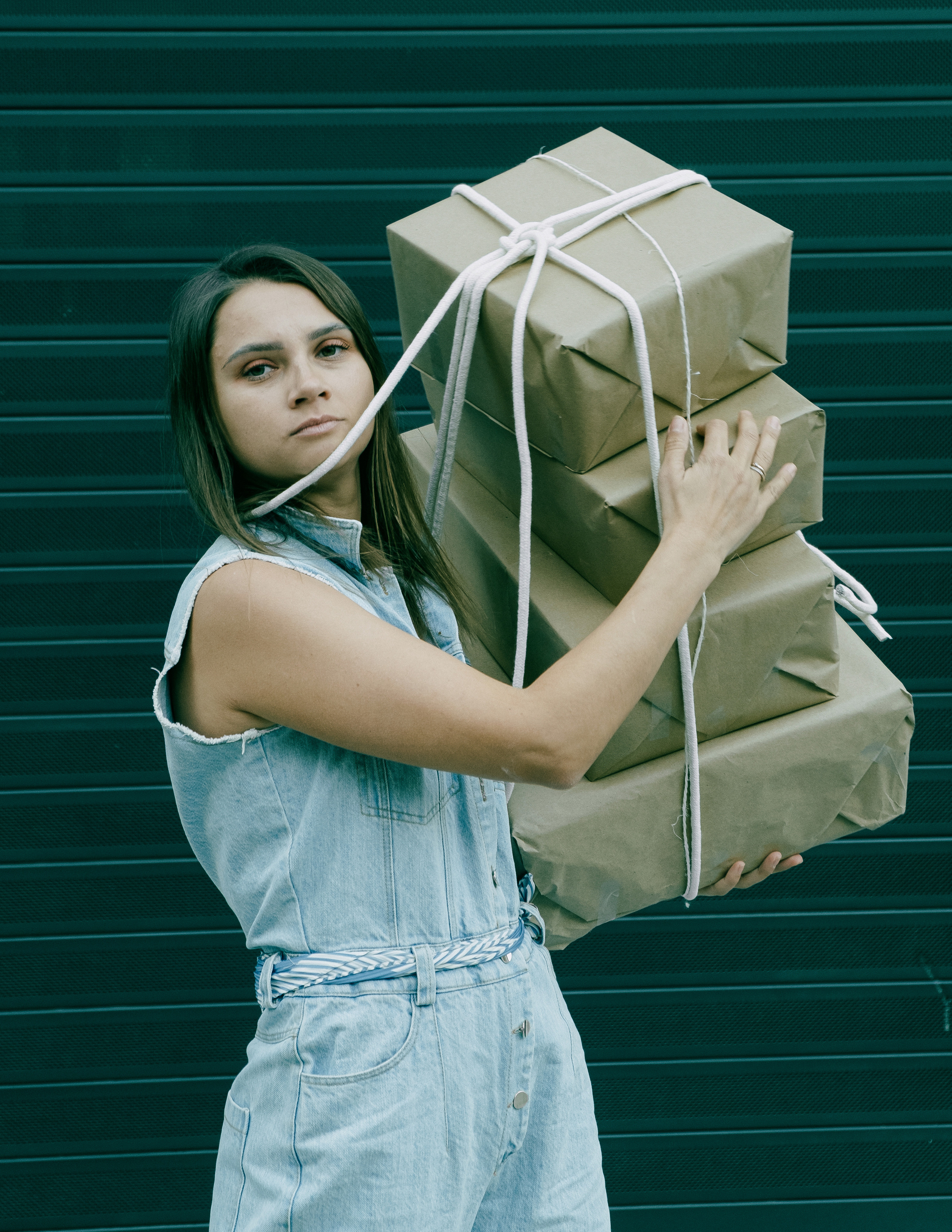 Прогулочная фотосессия в стиле Курьер в Испании