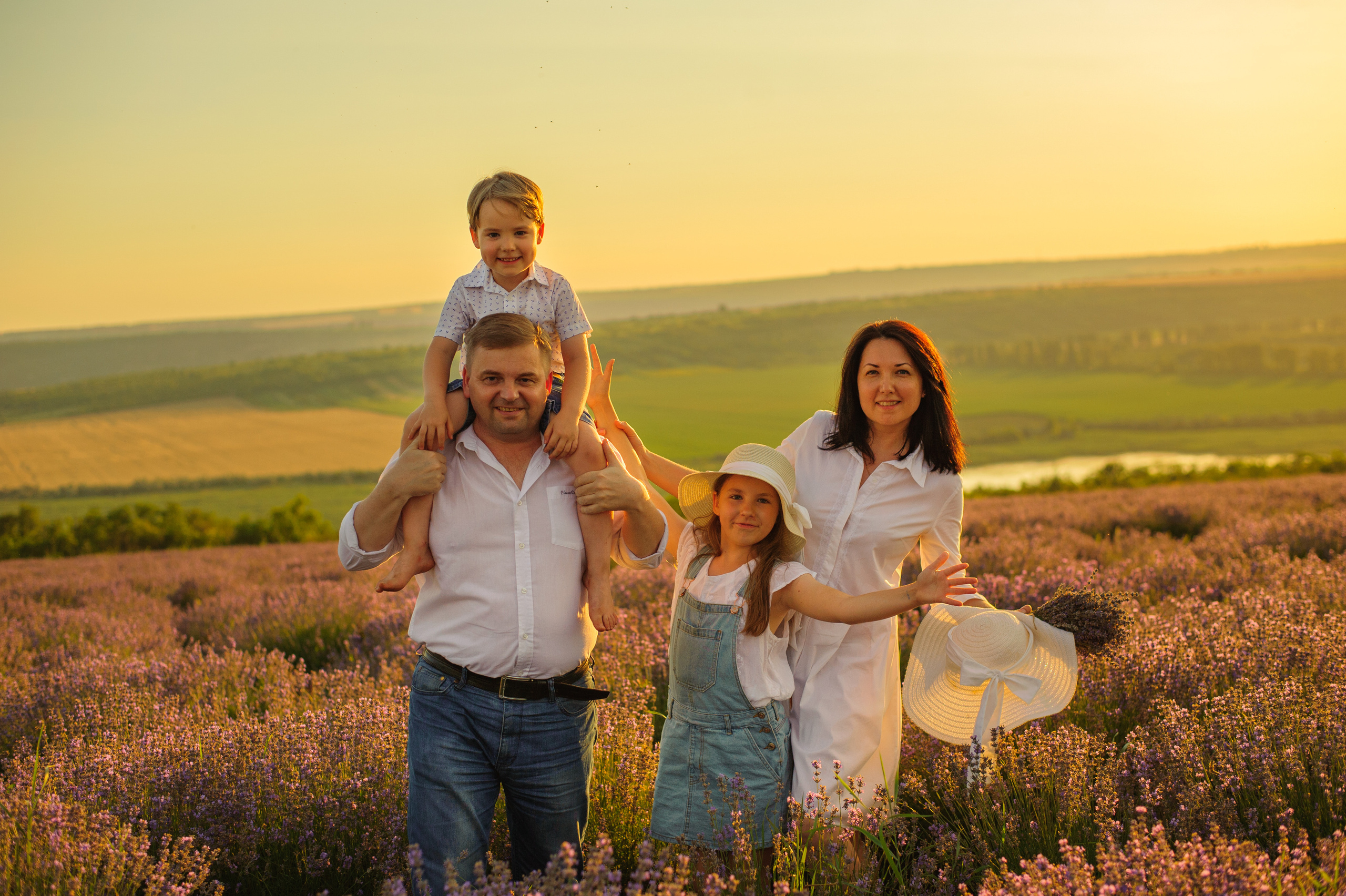 Евгения и Александр и Ко. Семейный и детский фотограф/ репортаж в ПМР Наталия Филимонова