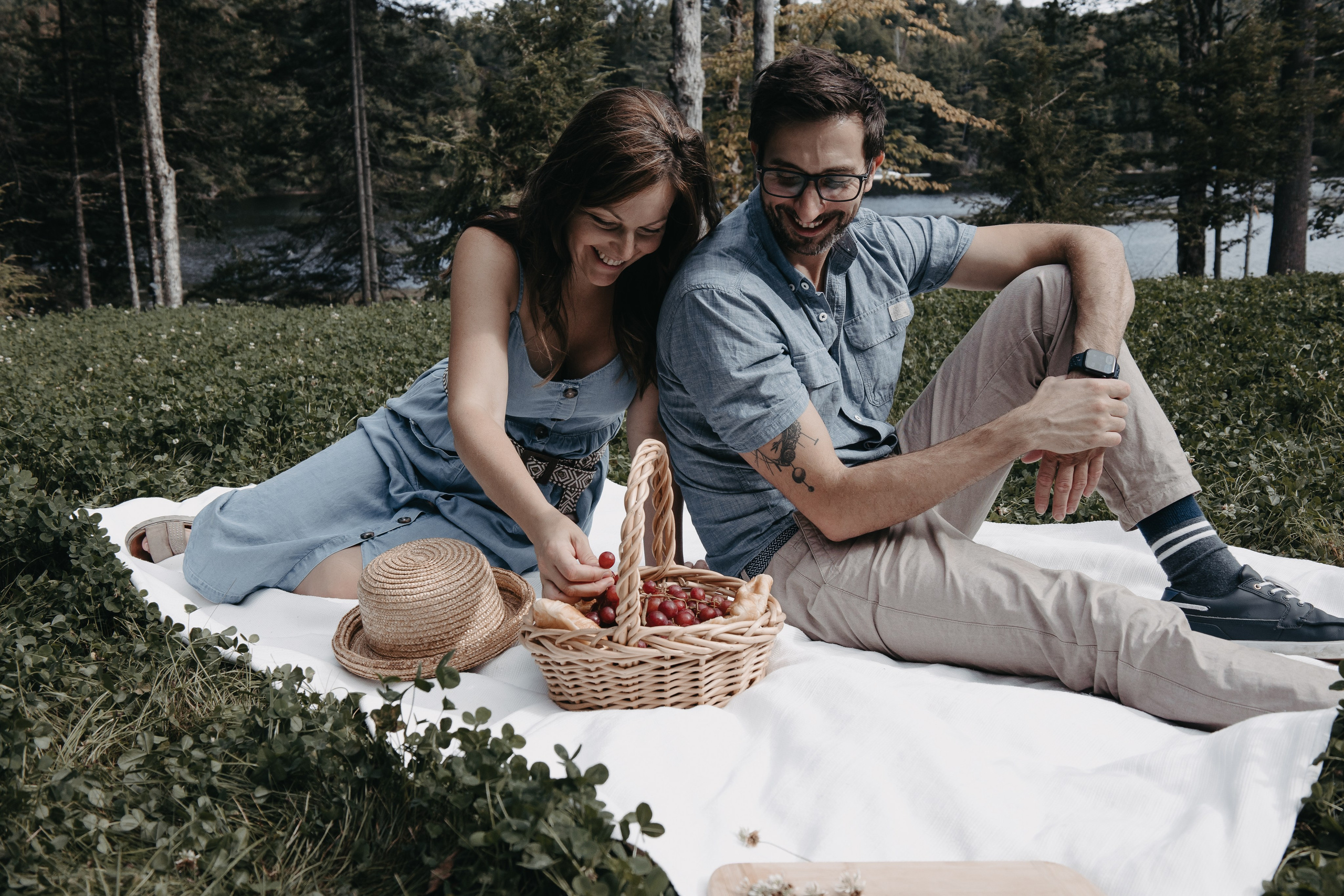 PHOTOGRAPHER JENNY IN CALGARY. I am a portrait and family photographer Jenny in Montreal and Calgary