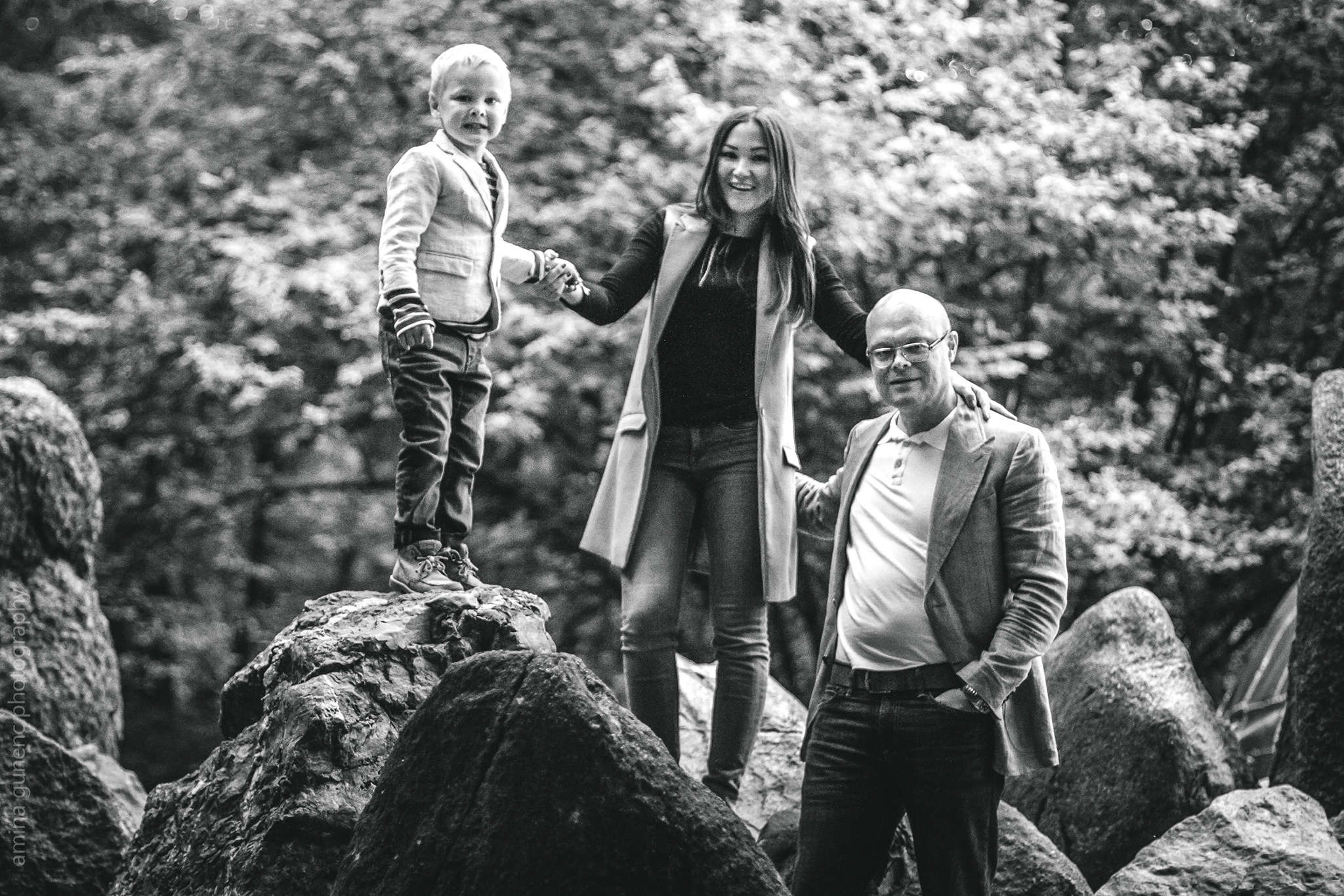 The Little Prince and his lovely family. Amina Gunenc - bruiloft- en familie fotograaf in Nederland