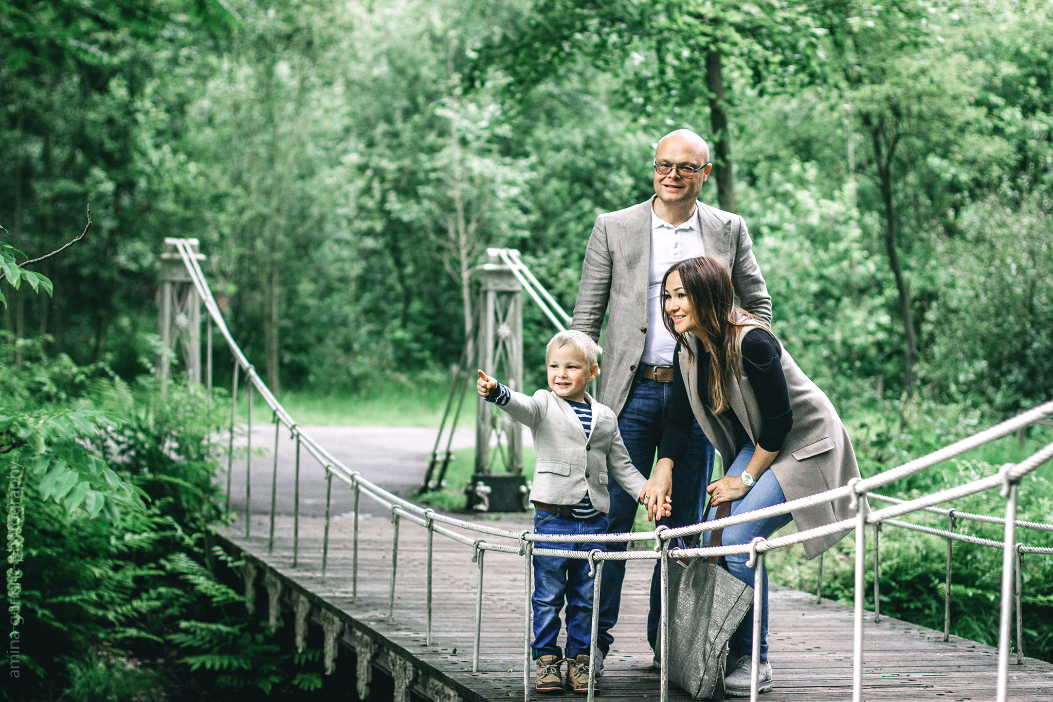 The Little Prince and his lovely family. Amina Gunenc - bruiloft- en familie fotograaf in Nederland