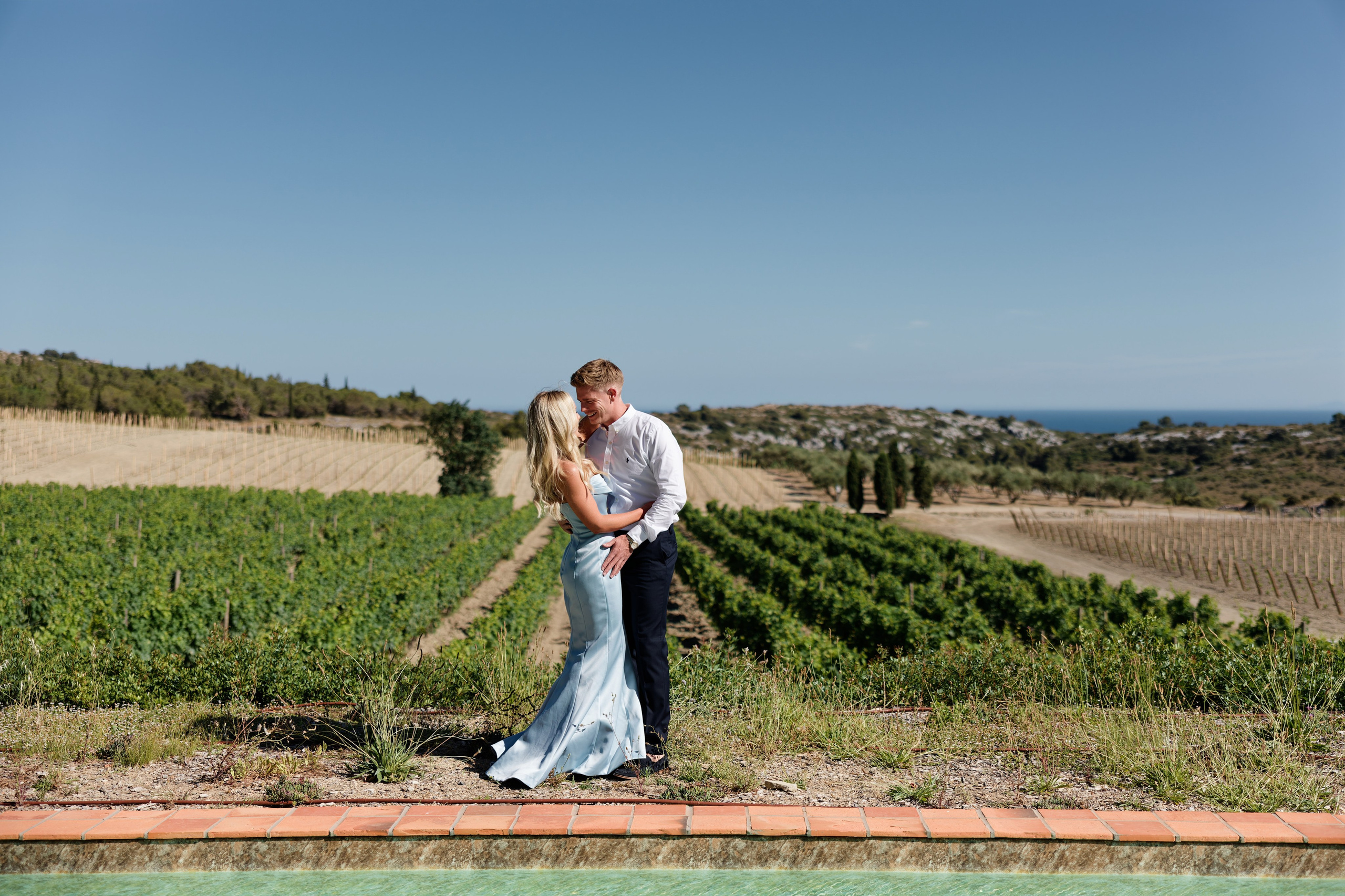 Welcome dinner at Château l’Hospitalet. Destination Wedding Photographer — Nikita Burtsev