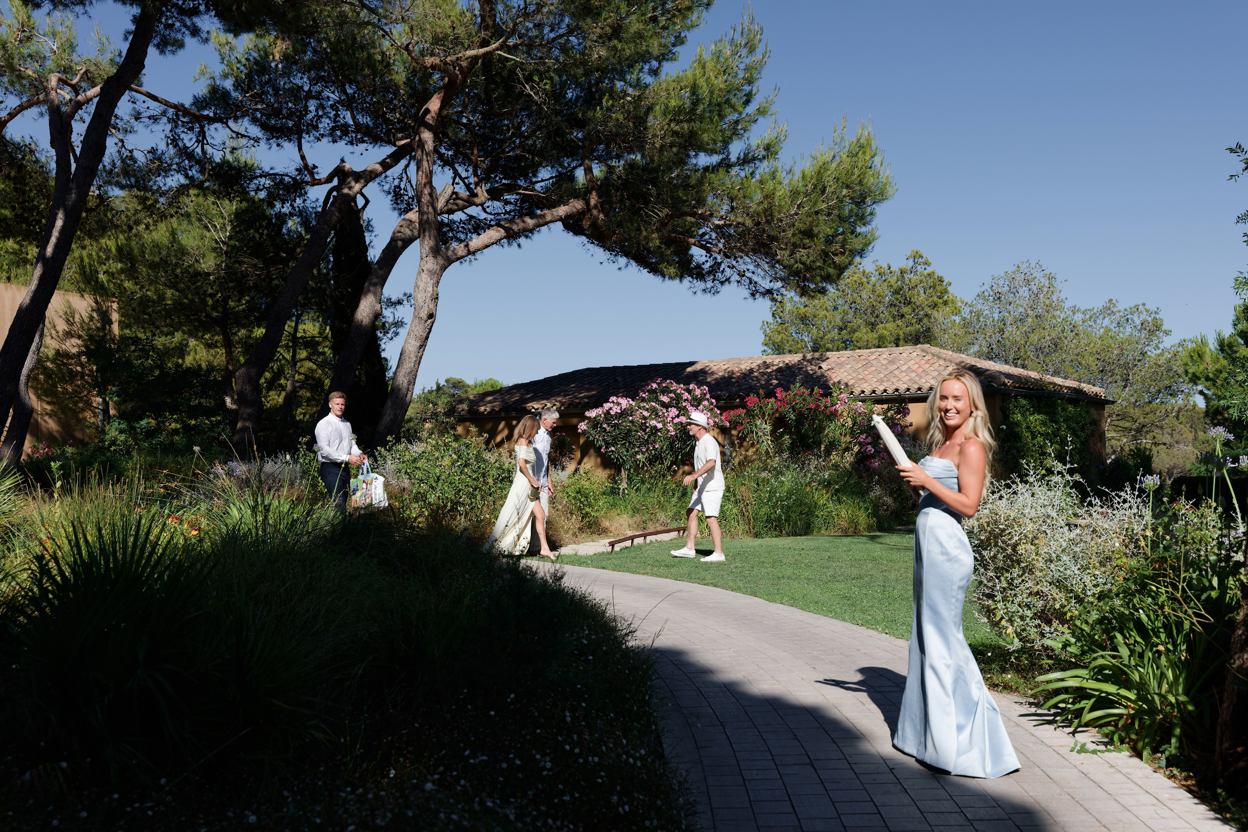 Welcome dinner at Château l’Hospitalet. Destination Wedding Photographer — Nikita Burtsev