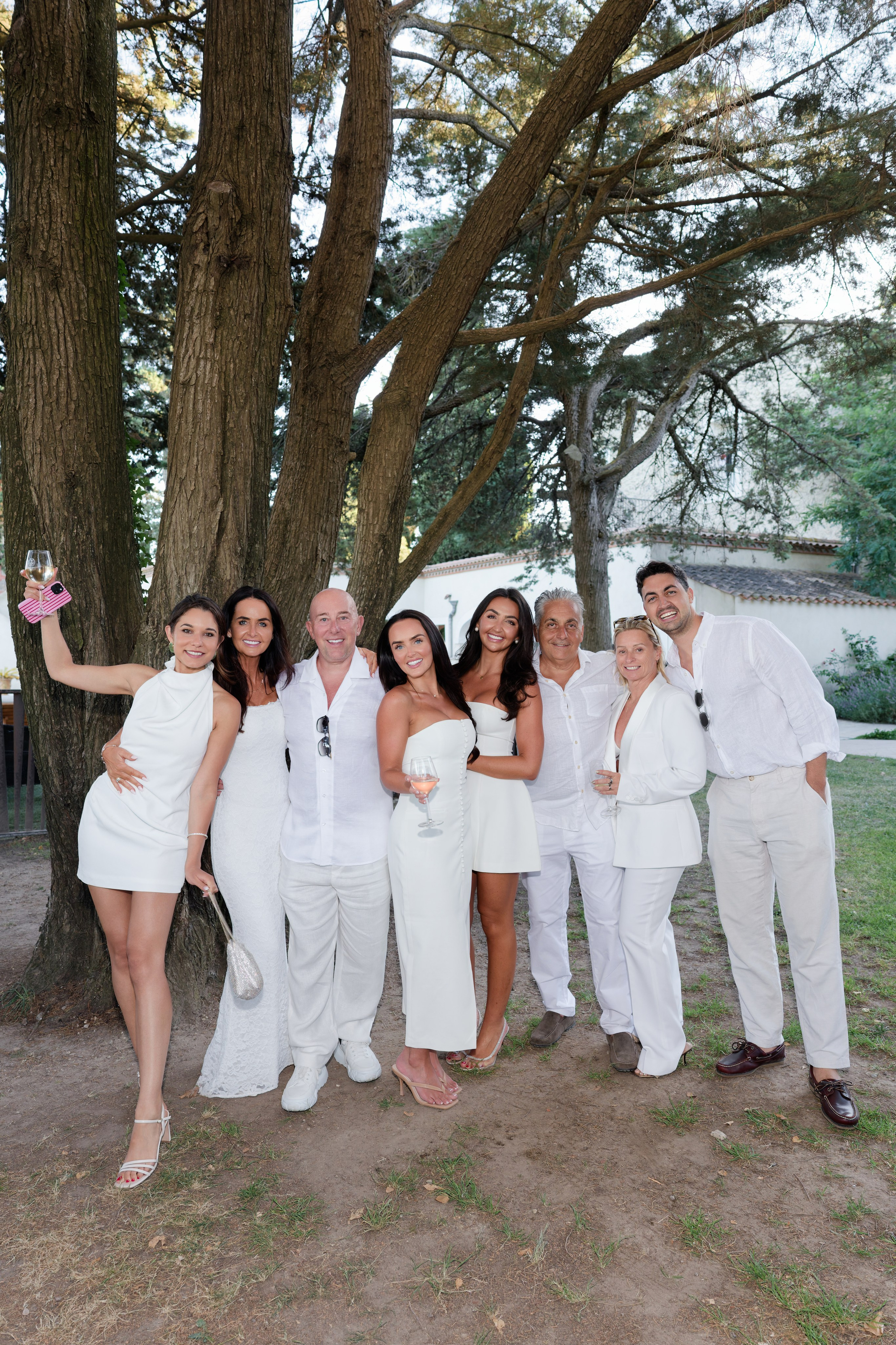 Welcome dinner at Château l’Hospitalet. Destination Wedding Photographer — Nikita Burtsev