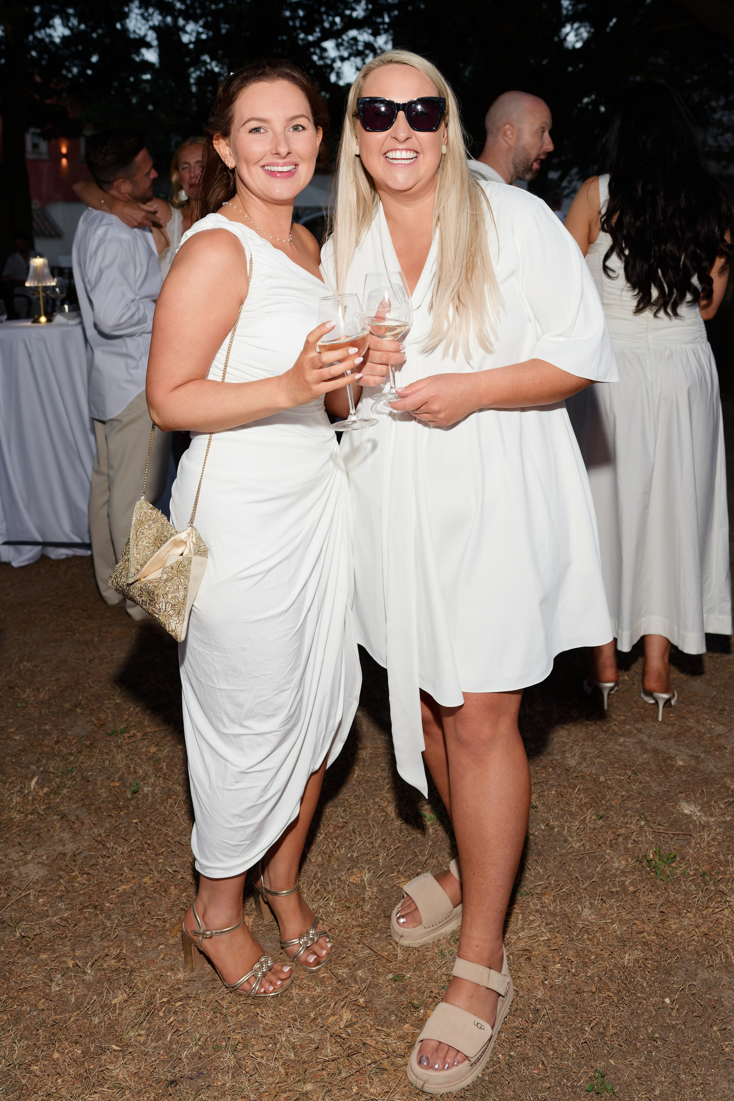 Welcome dinner at Château l’Hospitalet. Destination Wedding Photographer — Nikita Burtsev