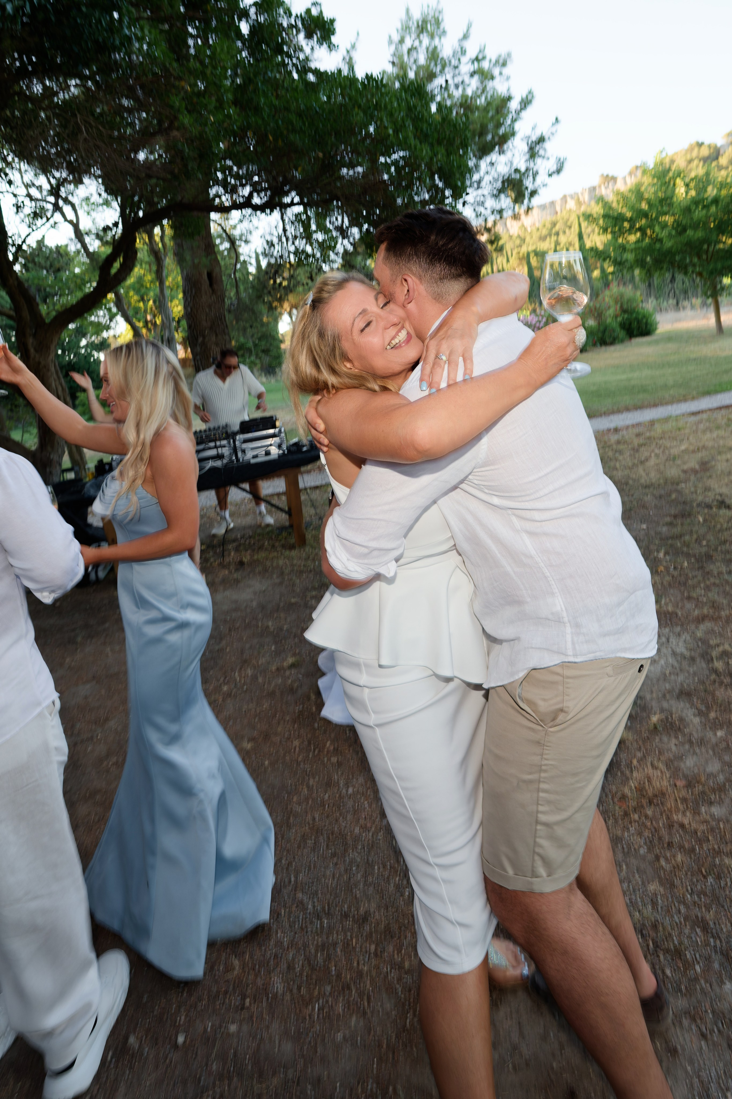 Welcome dinner at Château l’Hospitalet. Destination Wedding Photographer — Nikita Burtsev