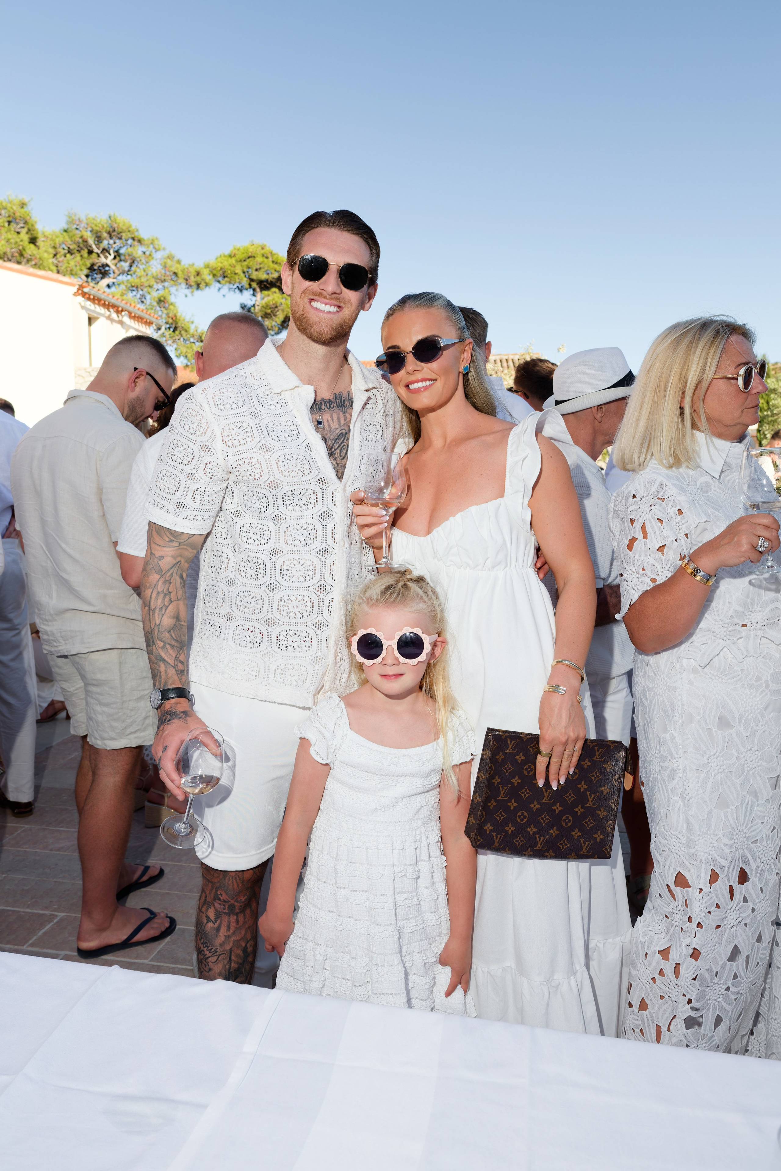Welcome dinner at Château l’Hospitalet. Destination Wedding Photographer — Nikita Burtsev