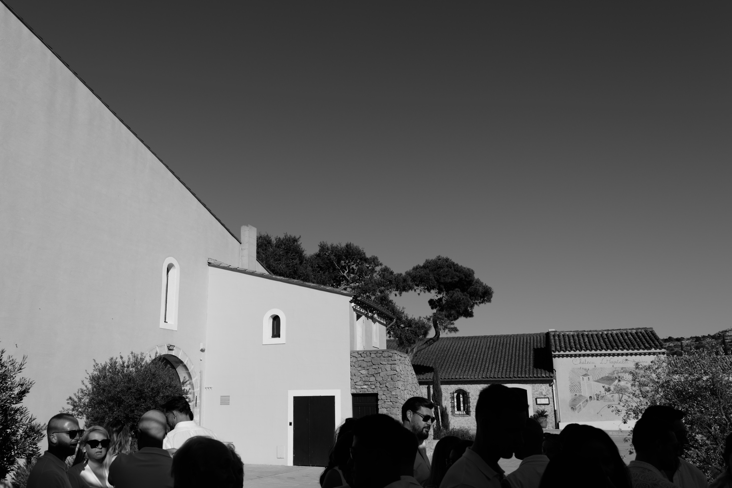 Welcome dinner at Château l’Hospitalet. Destination Wedding Photographer — Nikita Burtsev