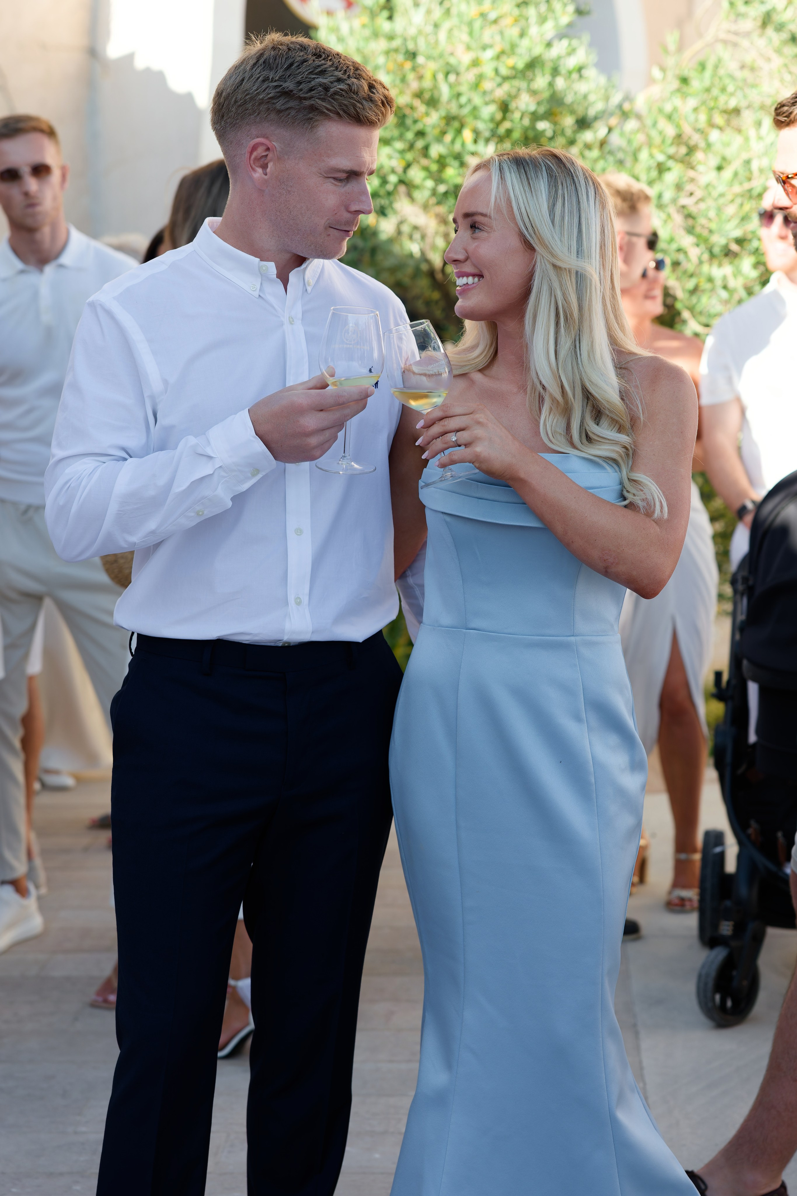 Welcome dinner at Château l’Hospitalet. Destination Wedding Photographer — Nikita Burtsev