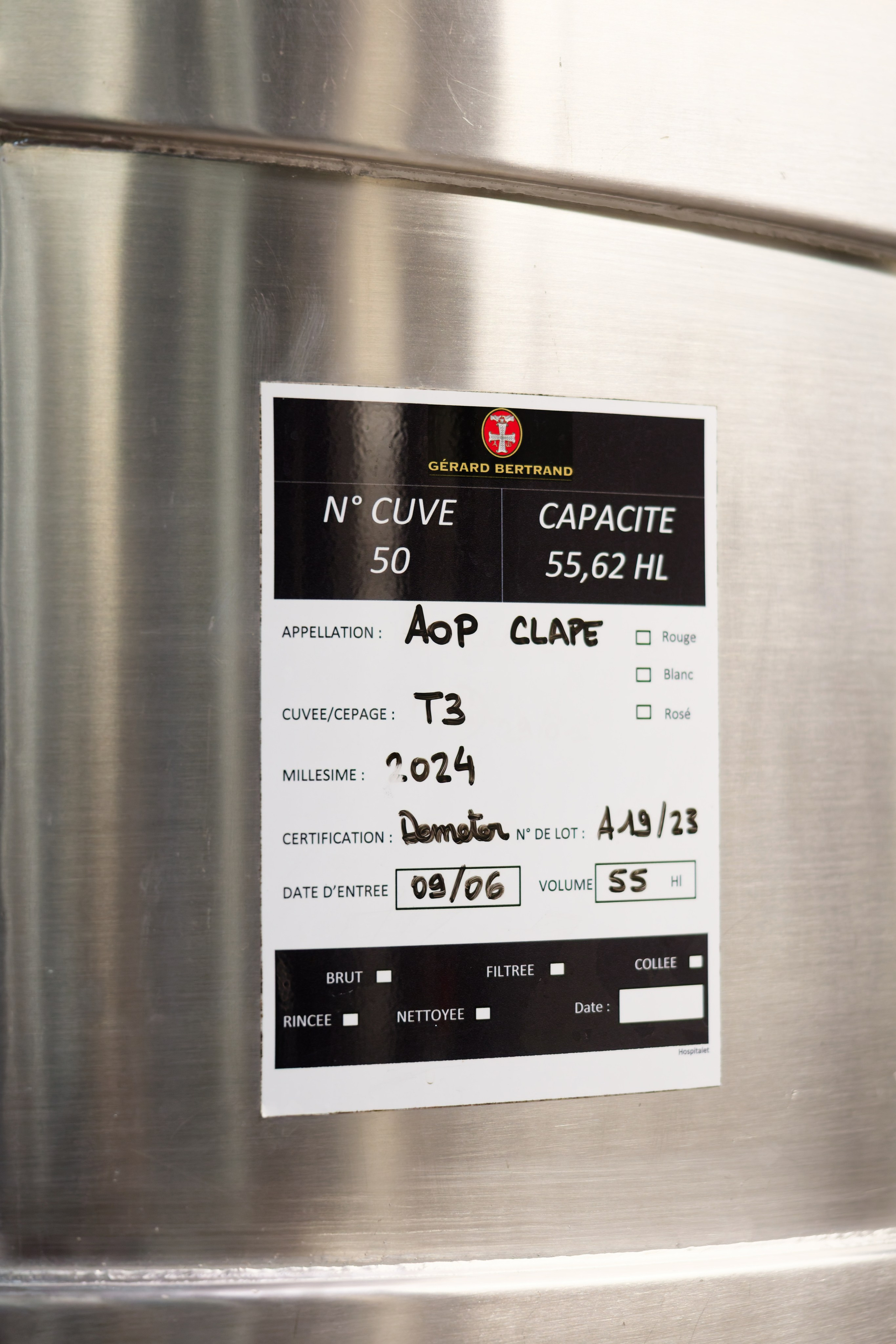 Welcome dinner at Château l’Hospitalet. Destination Wedding Photographer — Nikita Burtsev