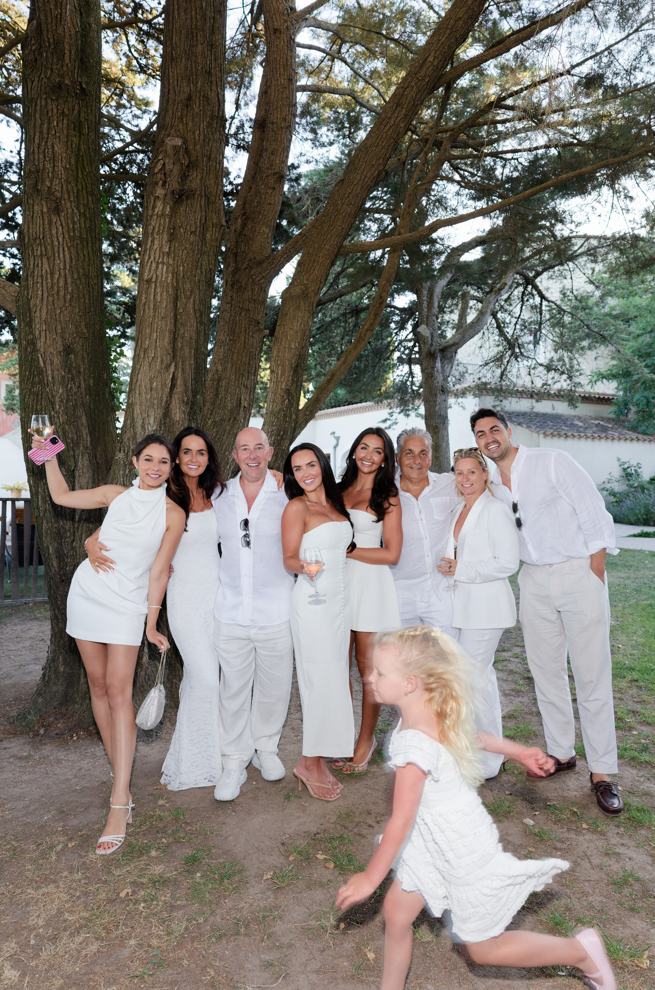 Welcome dinner at Château l’Hospitalet. Destination Wedding Photographer — Nikita Burtsev