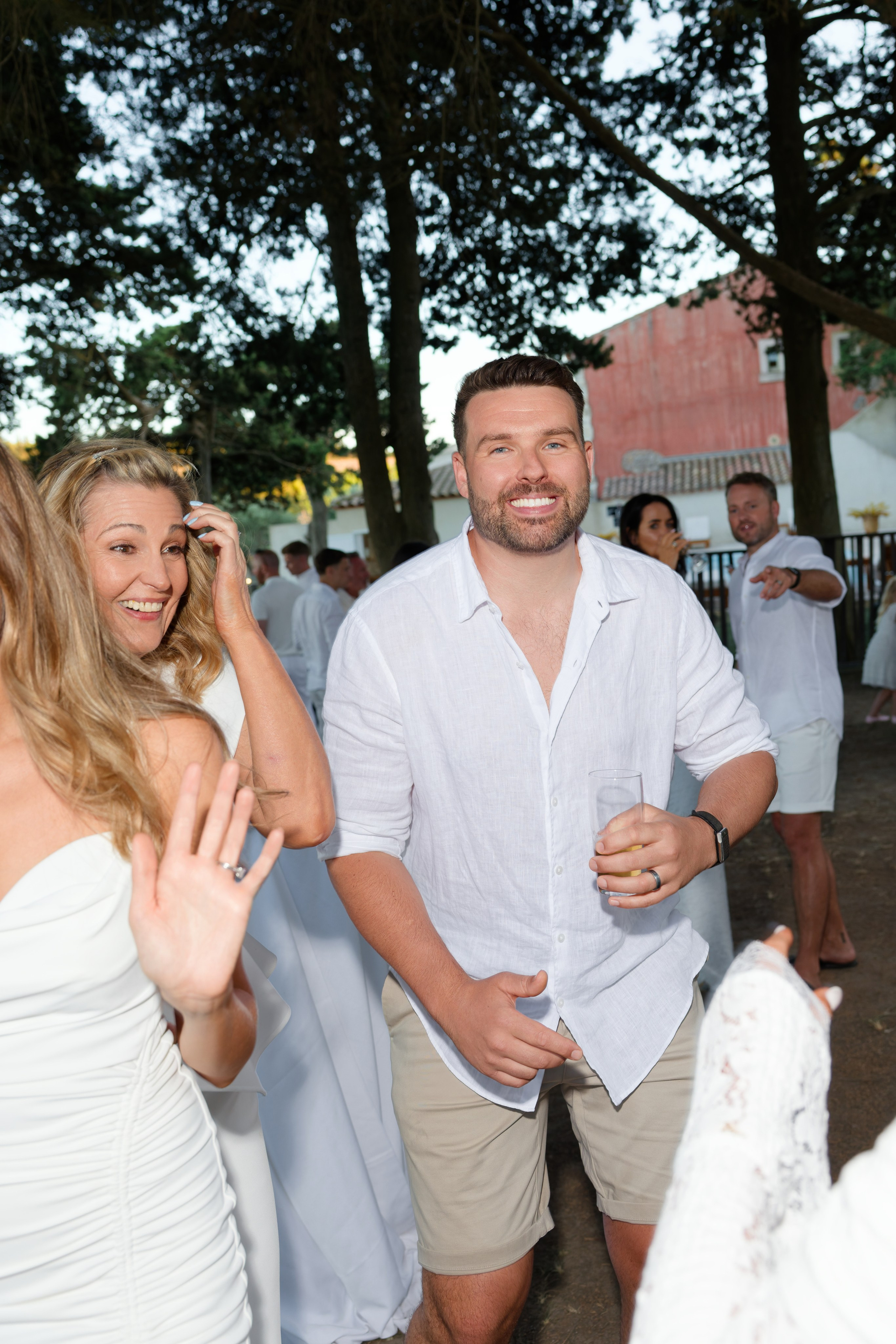 Welcome dinner at Château l’Hospitalet. Destination Wedding Photographer — Nikita Burtsev