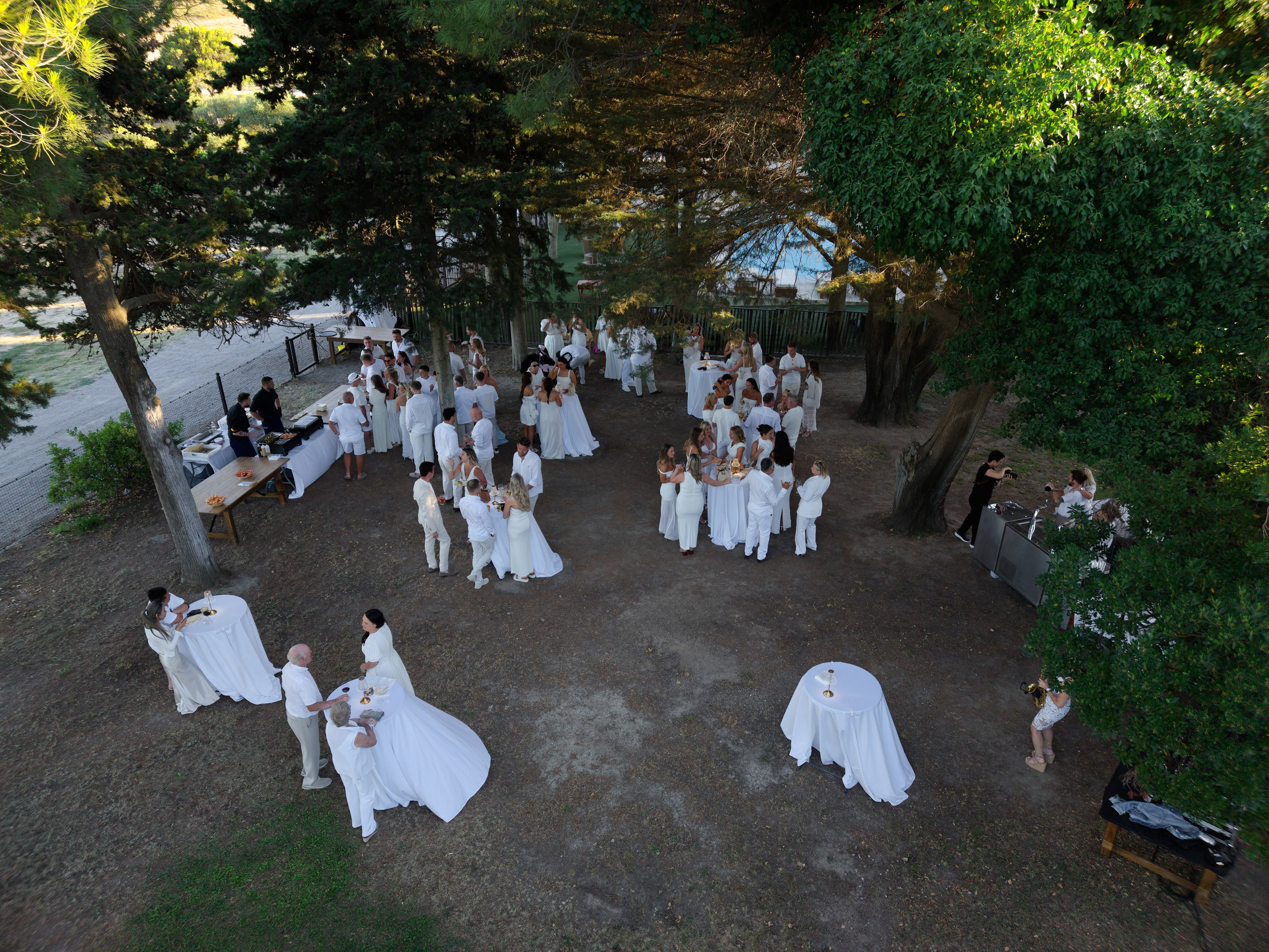 Welcome dinner at Château l’Hospitalet. Destination Wedding Photographer — Nikita Burtsev
