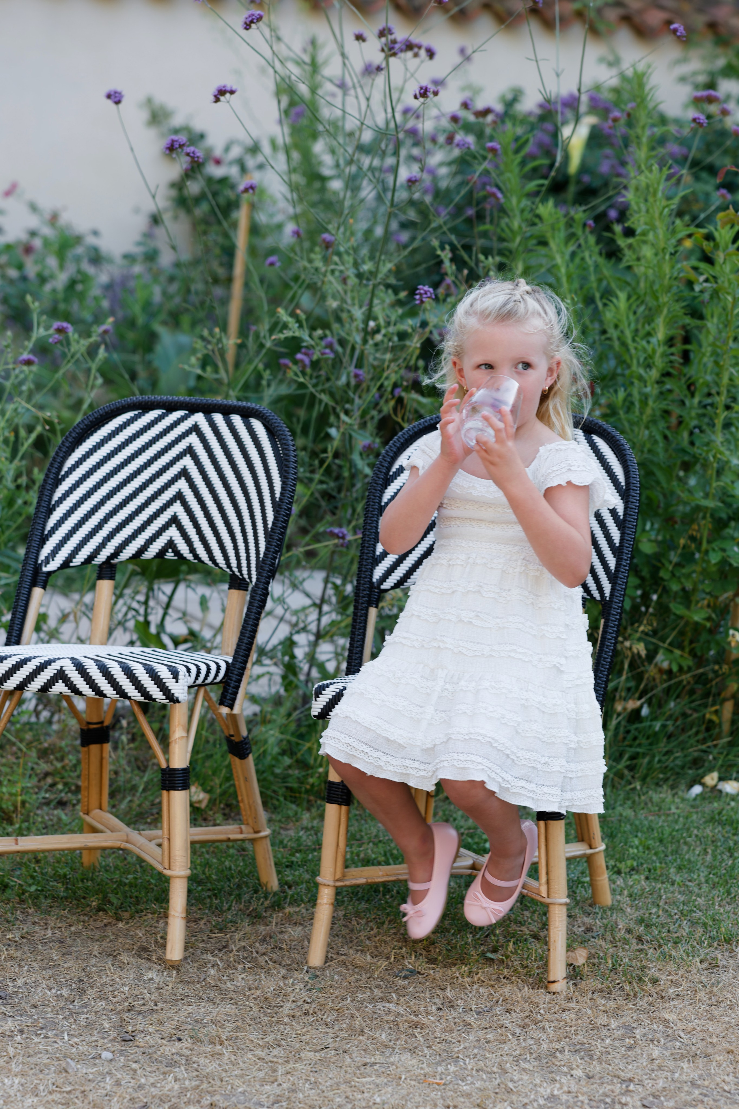 Welcome dinner at Château l’Hospitalet. Destination Wedding Photographer — Nikita Burtsev