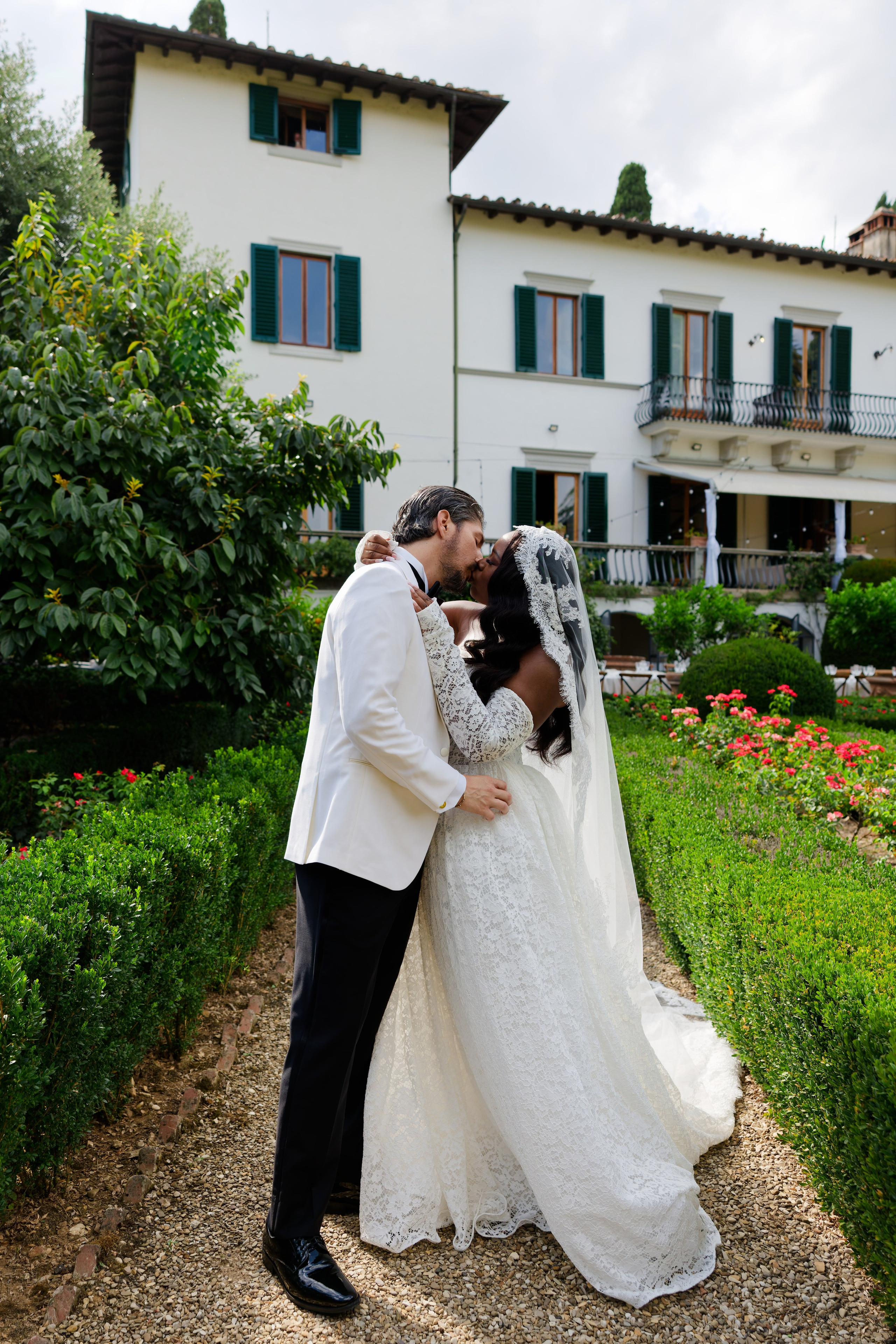 Wedding at Villa Merlo Nero, Florence, Italy. Destination Wedding Photographer — Nikita Burtsev
