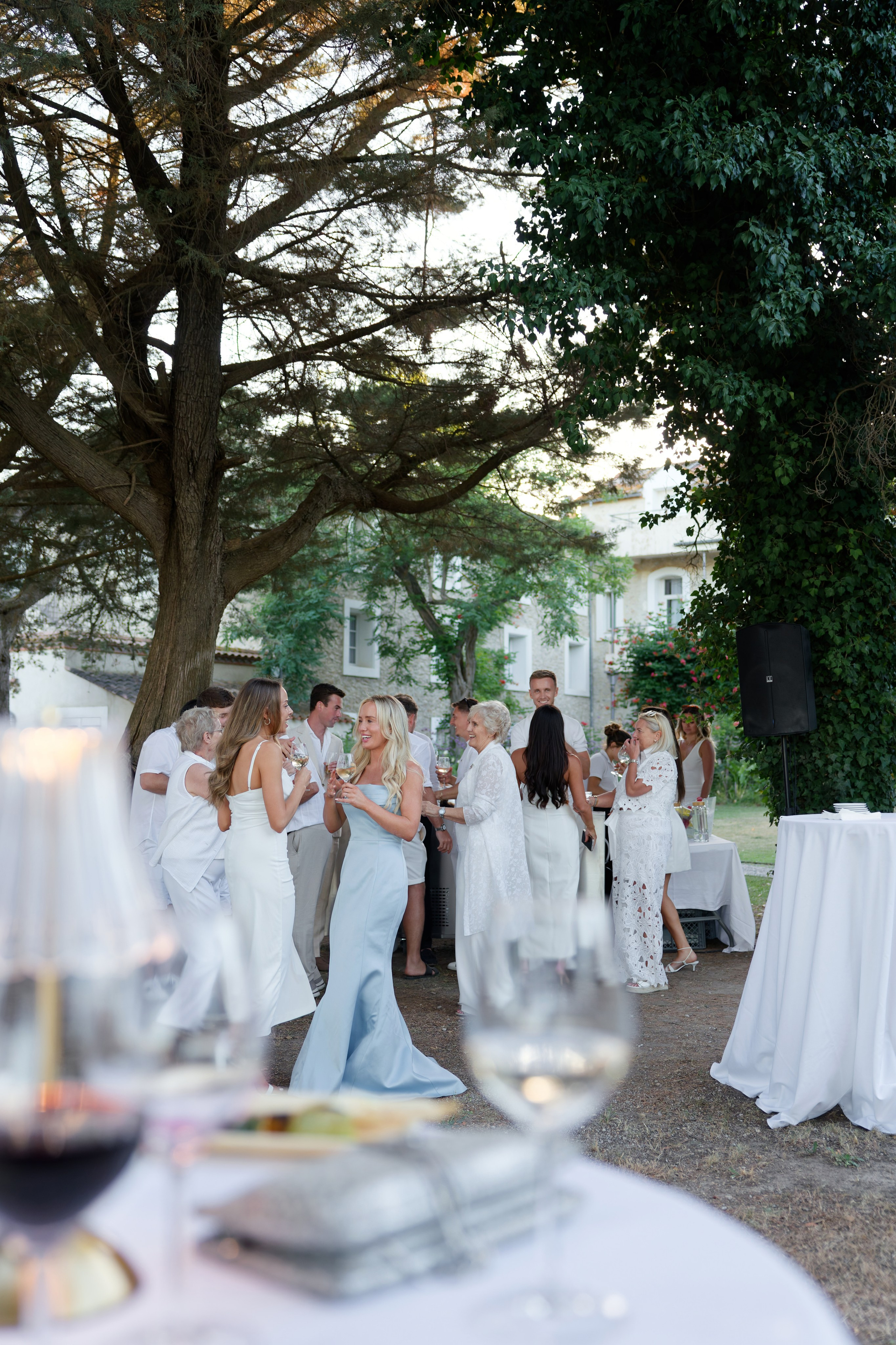 Welcome dinner at Château l’Hospitalet. Destination Wedding Photographer — Nikita Burtsev