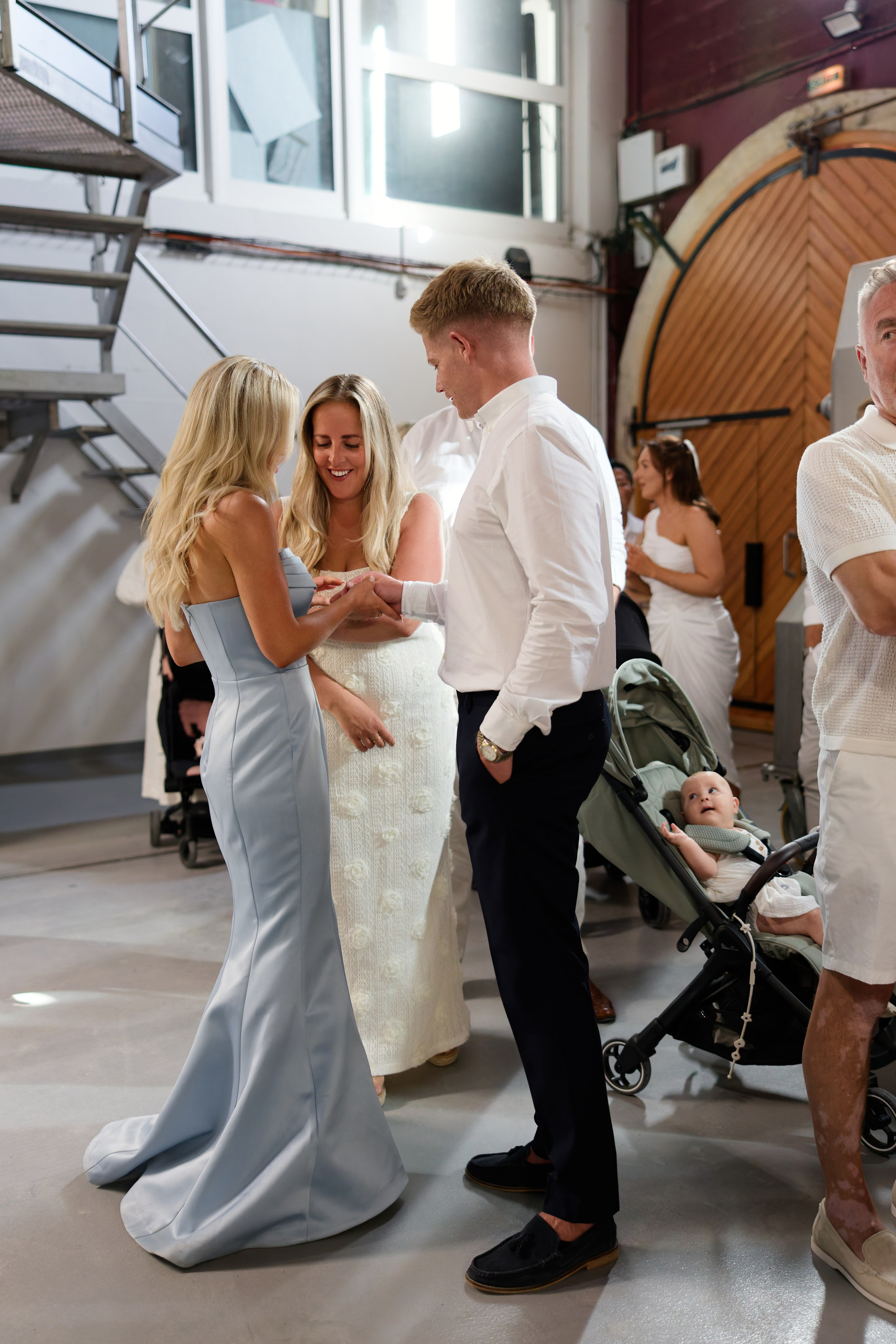 Welcome dinner at Château l’Hospitalet. Destination Wedding Photographer — Nikita Burtsev