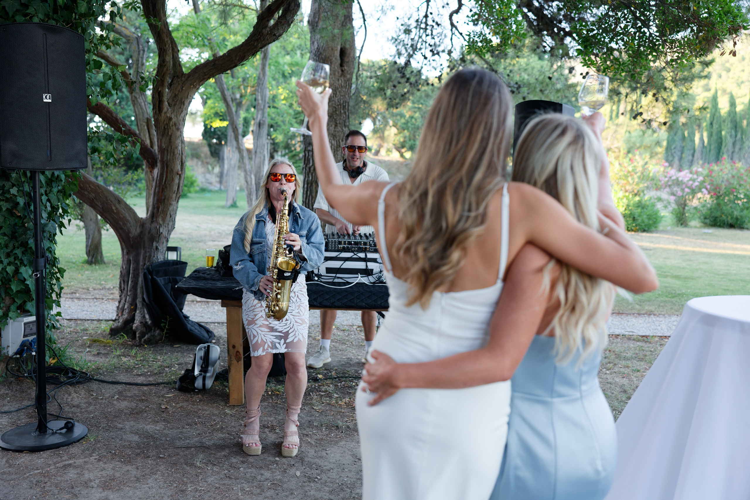 Welcome dinner at Château l’Hospitalet. Destination Wedding Photographer — Nikita Burtsev