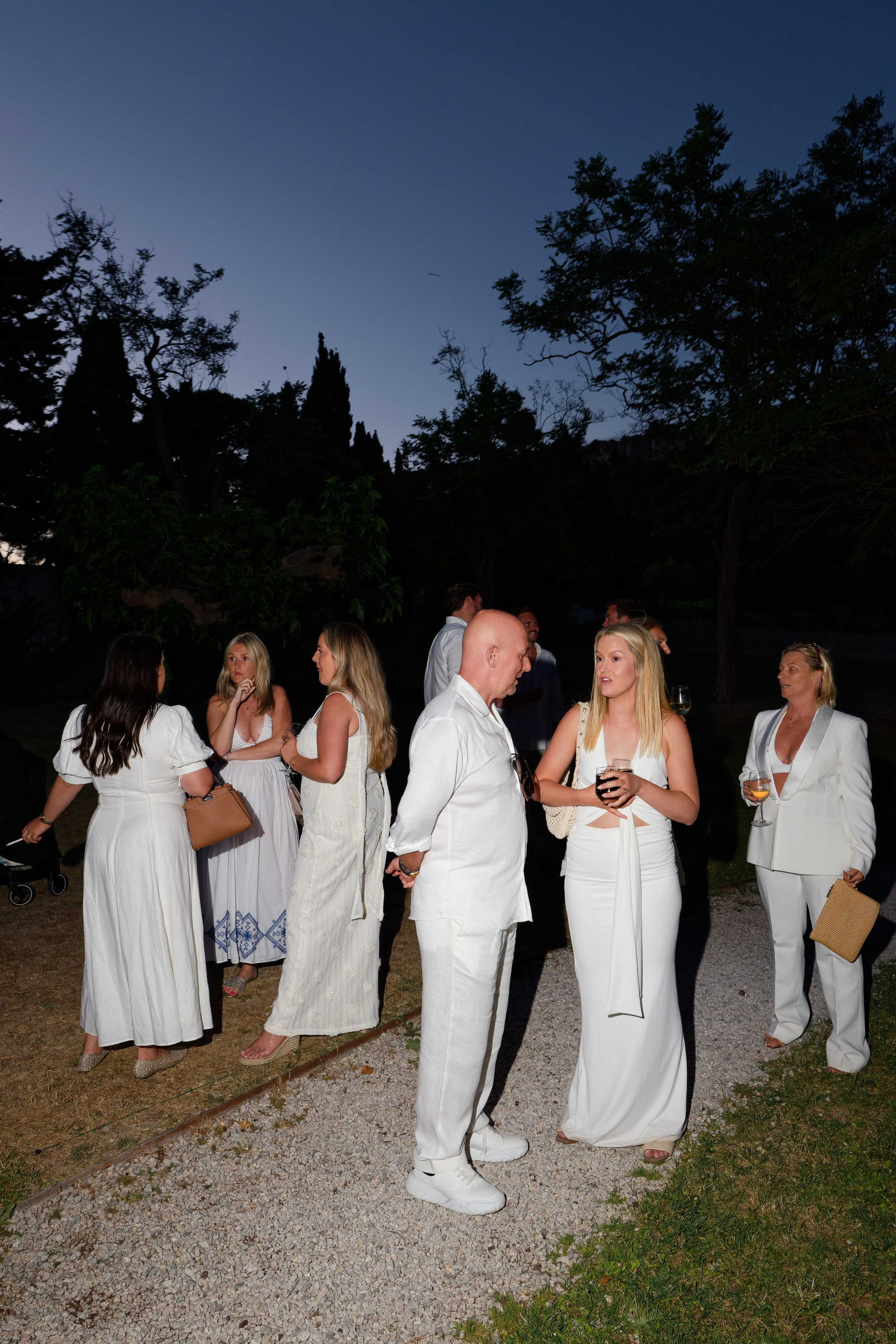 Welcome dinner at Château l’Hospitalet. Destination Wedding Photographer — Nikita Burtsev
