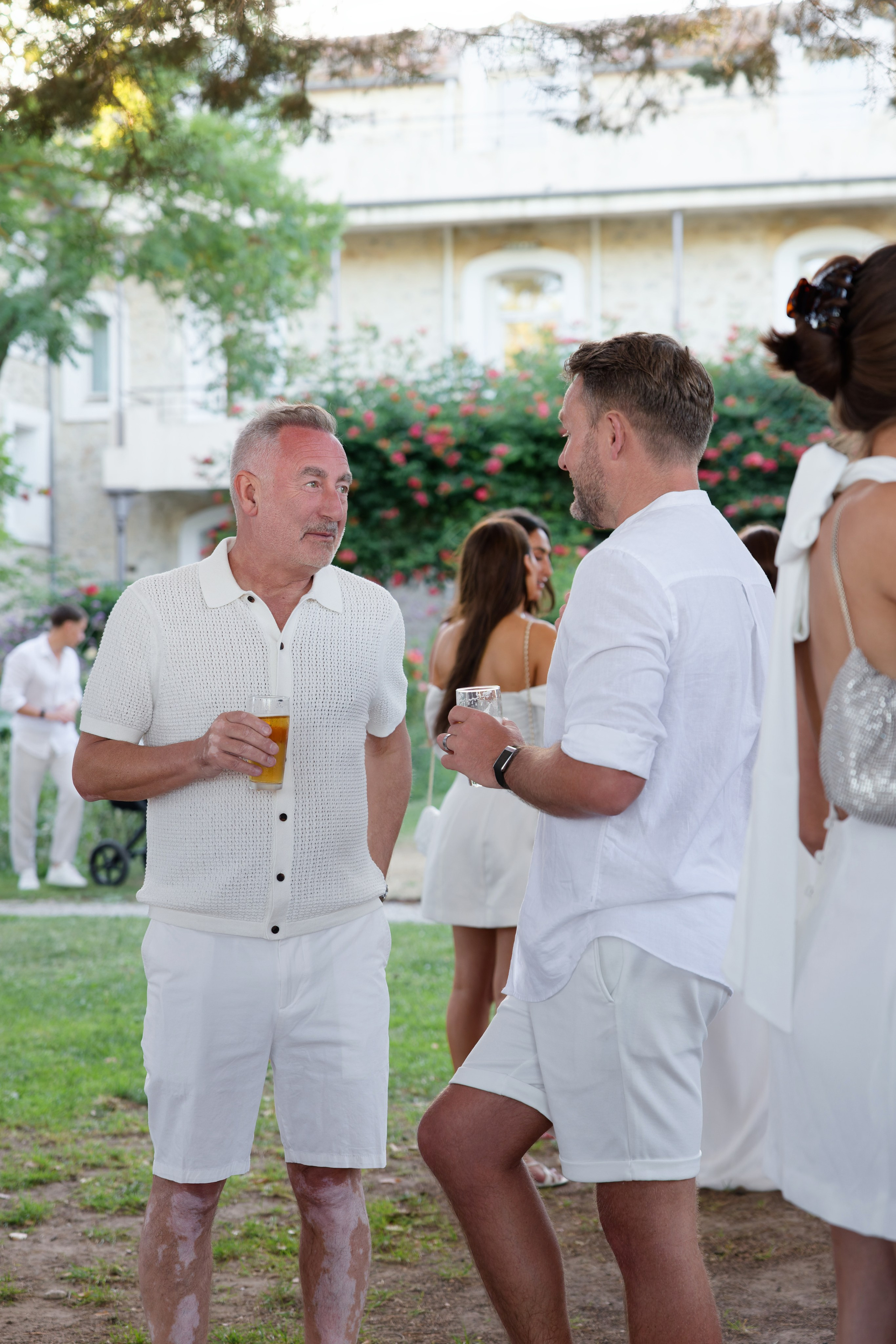 Welcome dinner at Château l’Hospitalet. Destination Wedding Photographer — Nikita Burtsev
