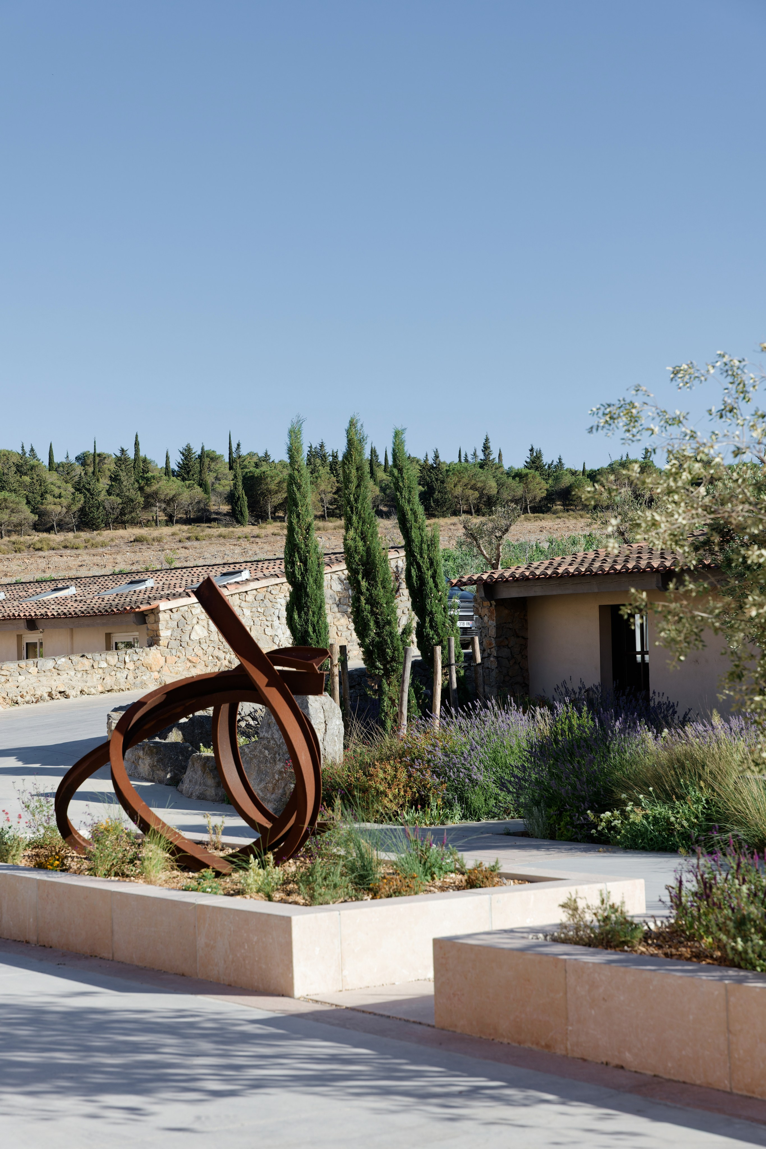Welcome dinner at Château l’Hospitalet. Destination Wedding Photographer — Nikita Burtsev