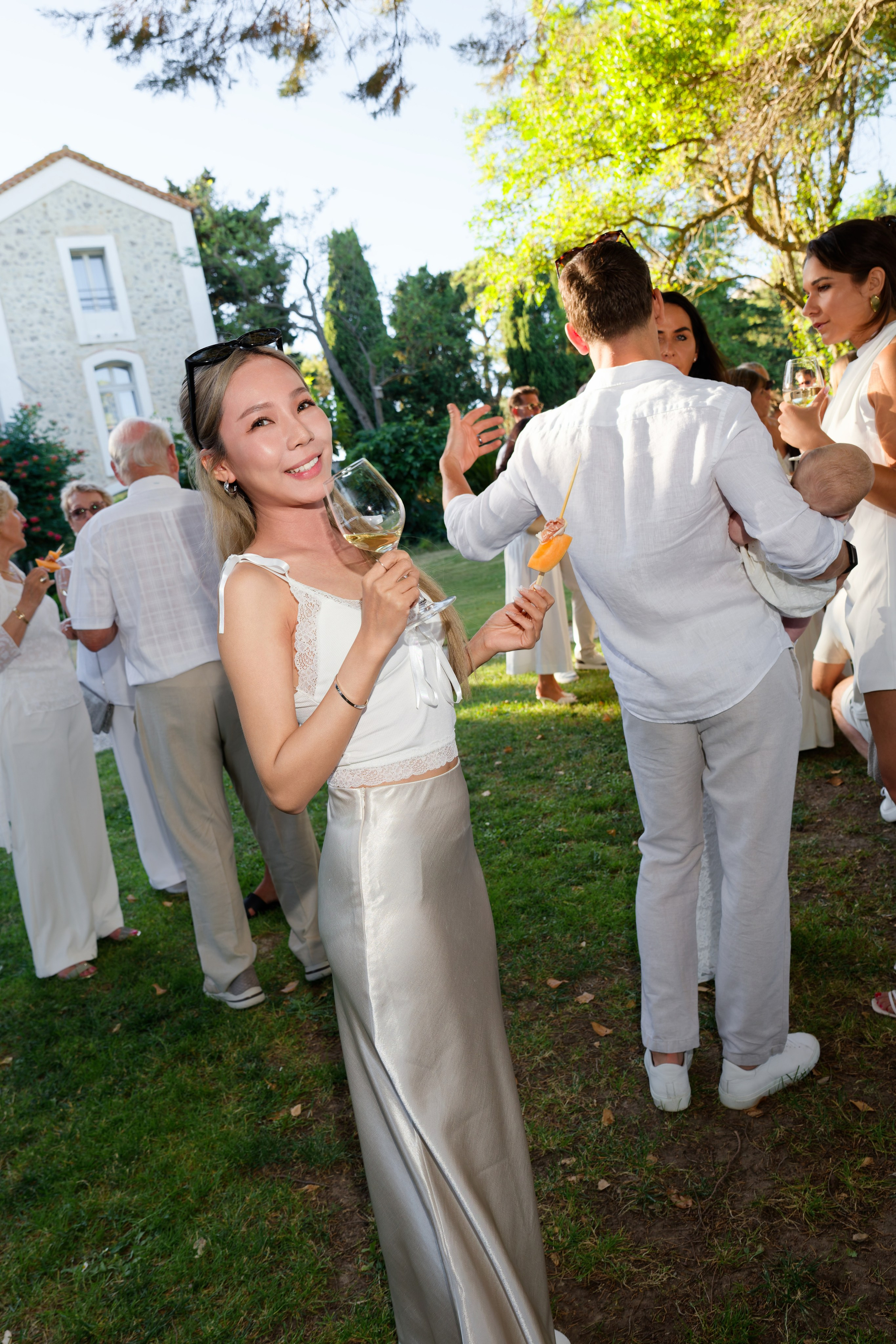 Welcome dinner at Château l’Hospitalet. Destination Wedding Photographer — Nikita Burtsev