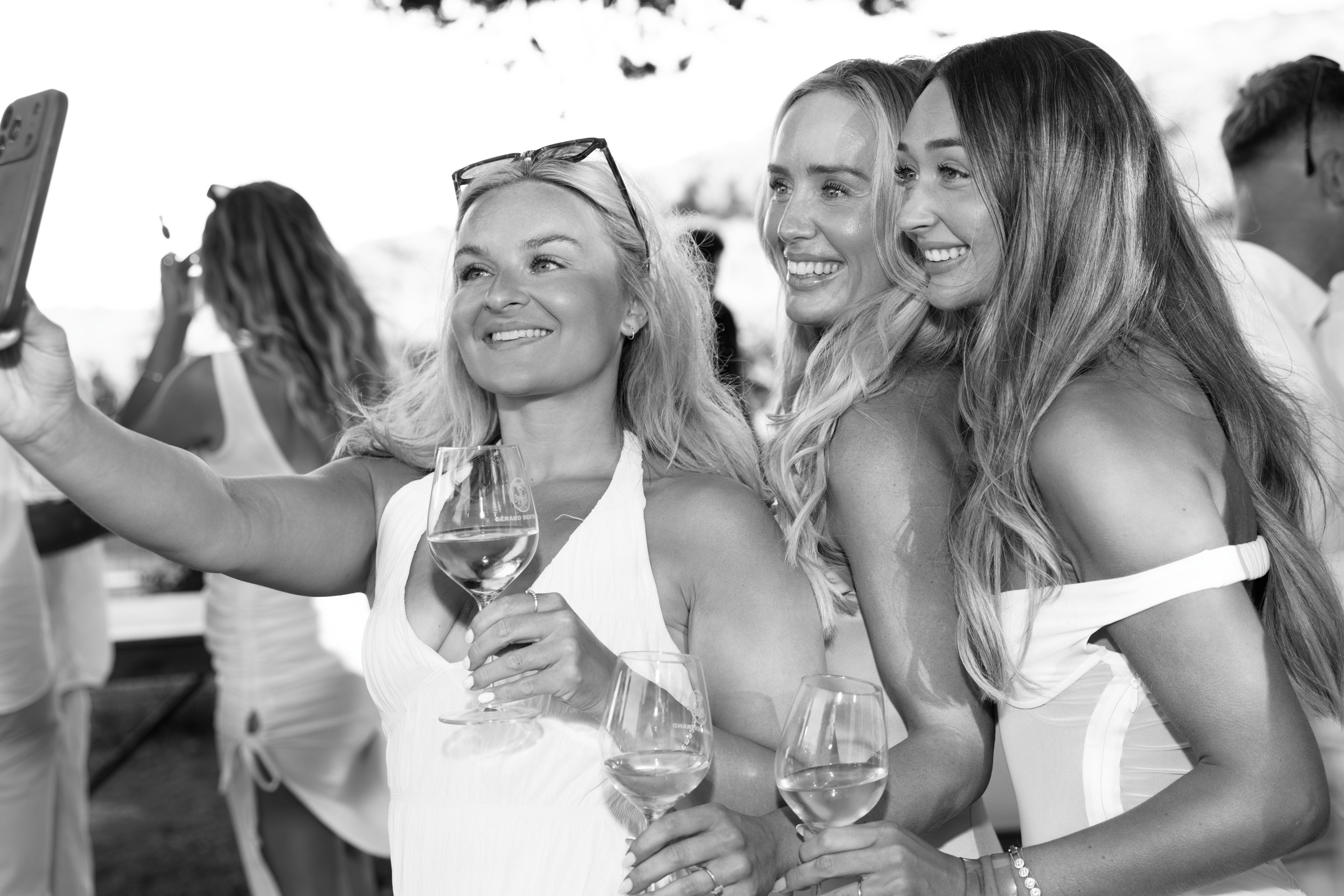 Welcome dinner at Château l’Hospitalet. Destination Wedding Photographer — Nikita Burtsev