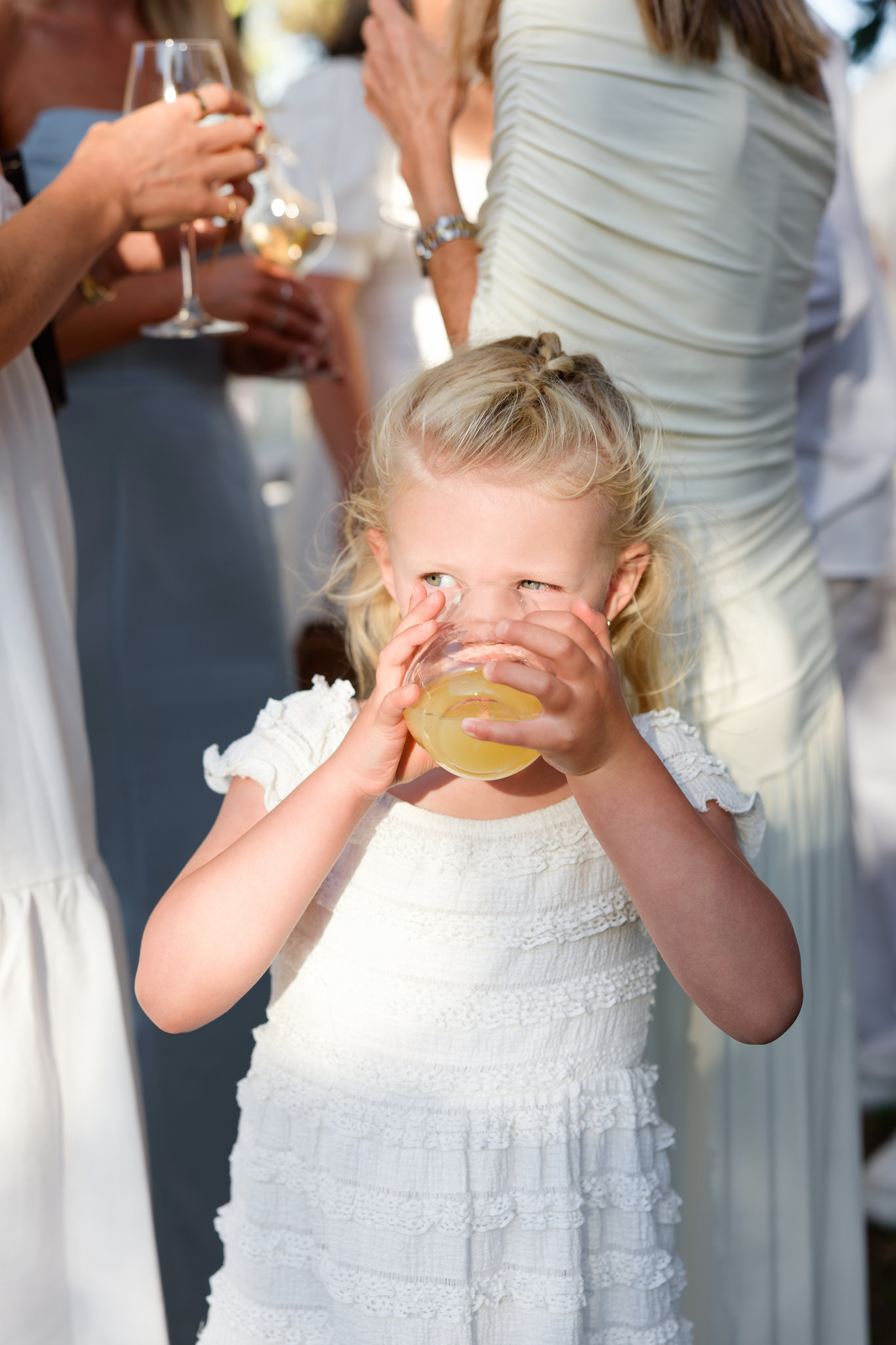 Welcome dinner at Château l’Hospitalet. Destination Wedding Photographer — Nikita Burtsev