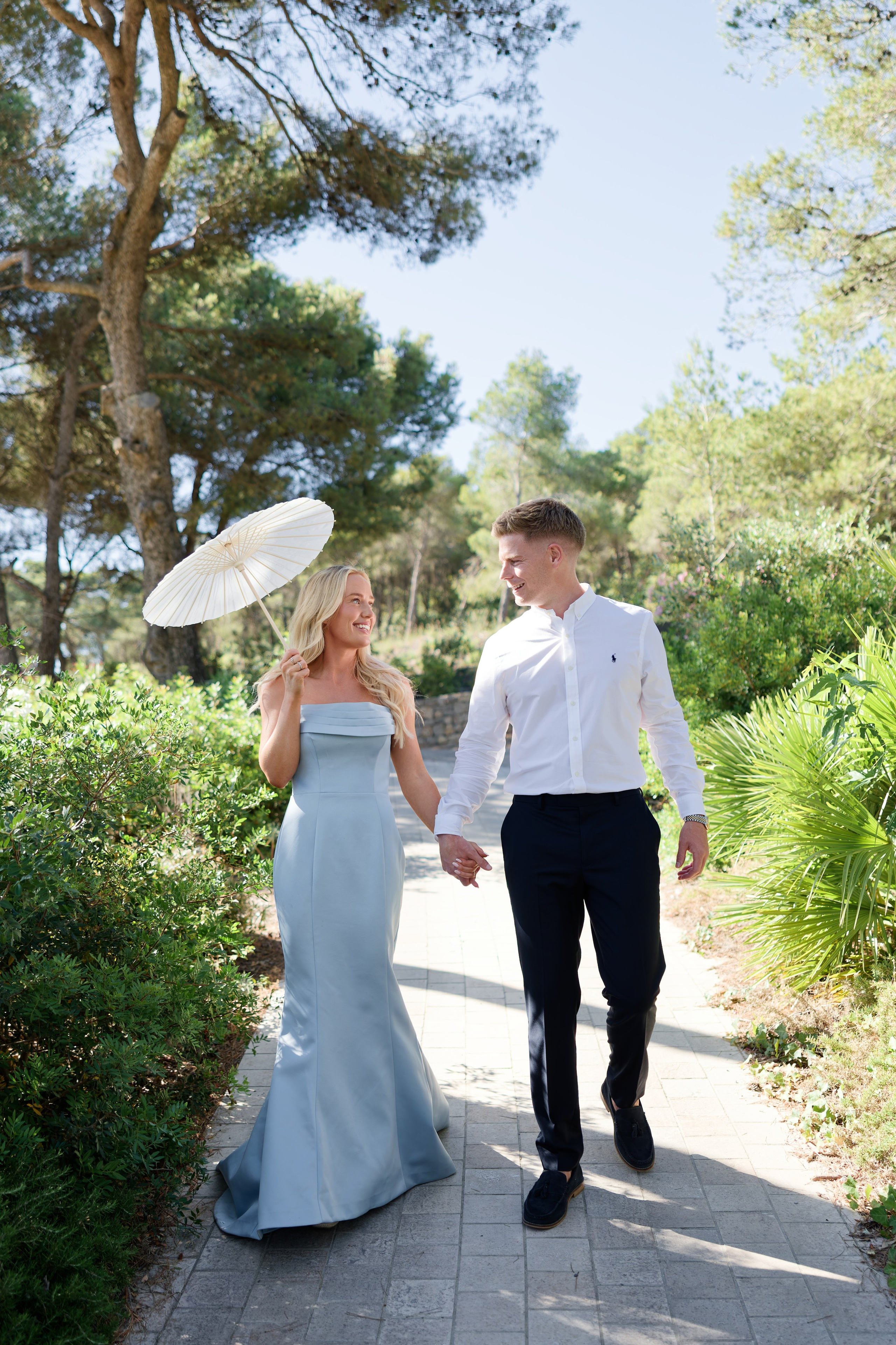 Welcome dinner at Château l’Hospitalet. Destination Wedding Photographer — Nikita Burtsev