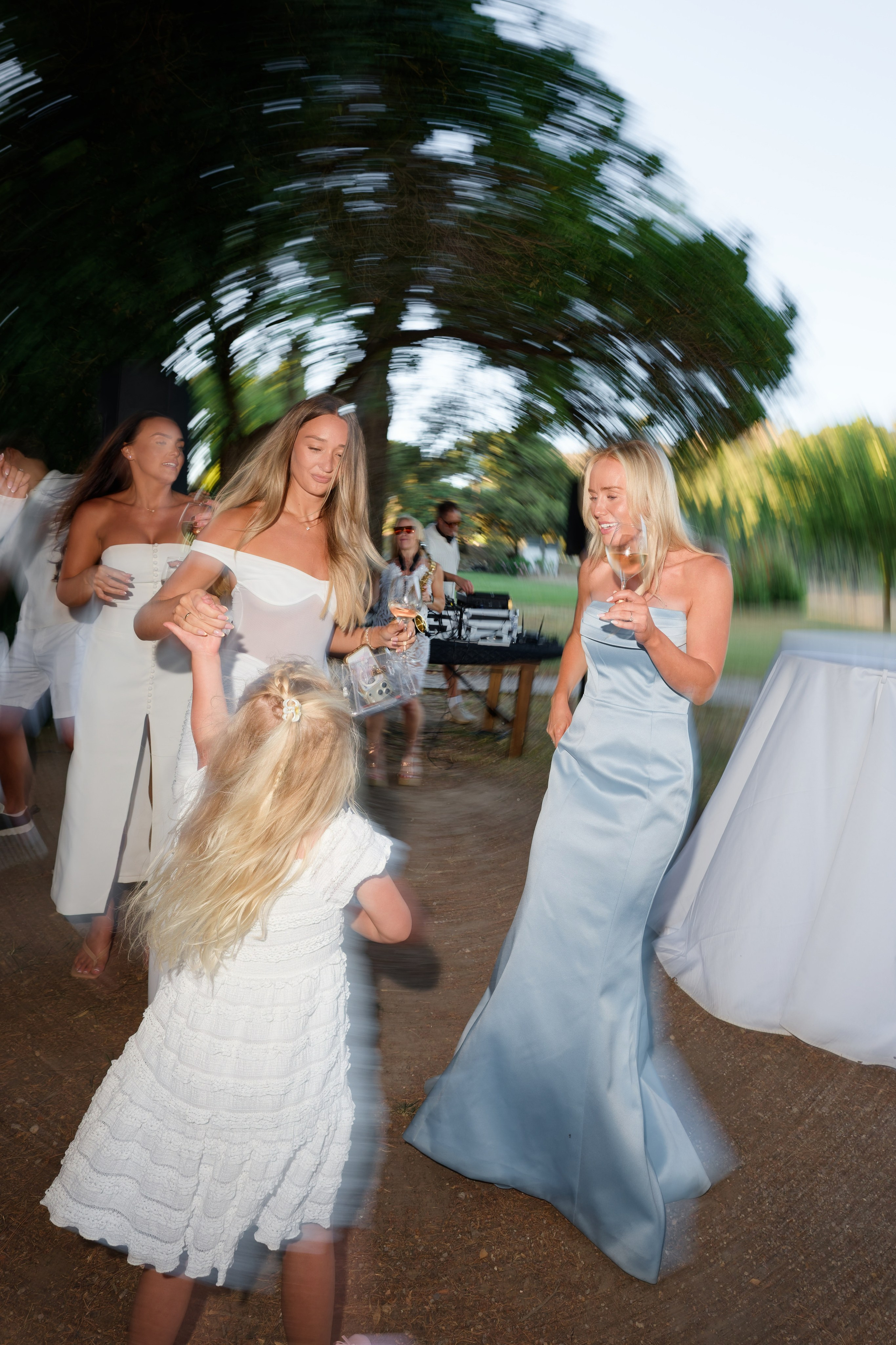 Welcome dinner at Château l’Hospitalet. Destination Wedding Photographer — Nikita Burtsev